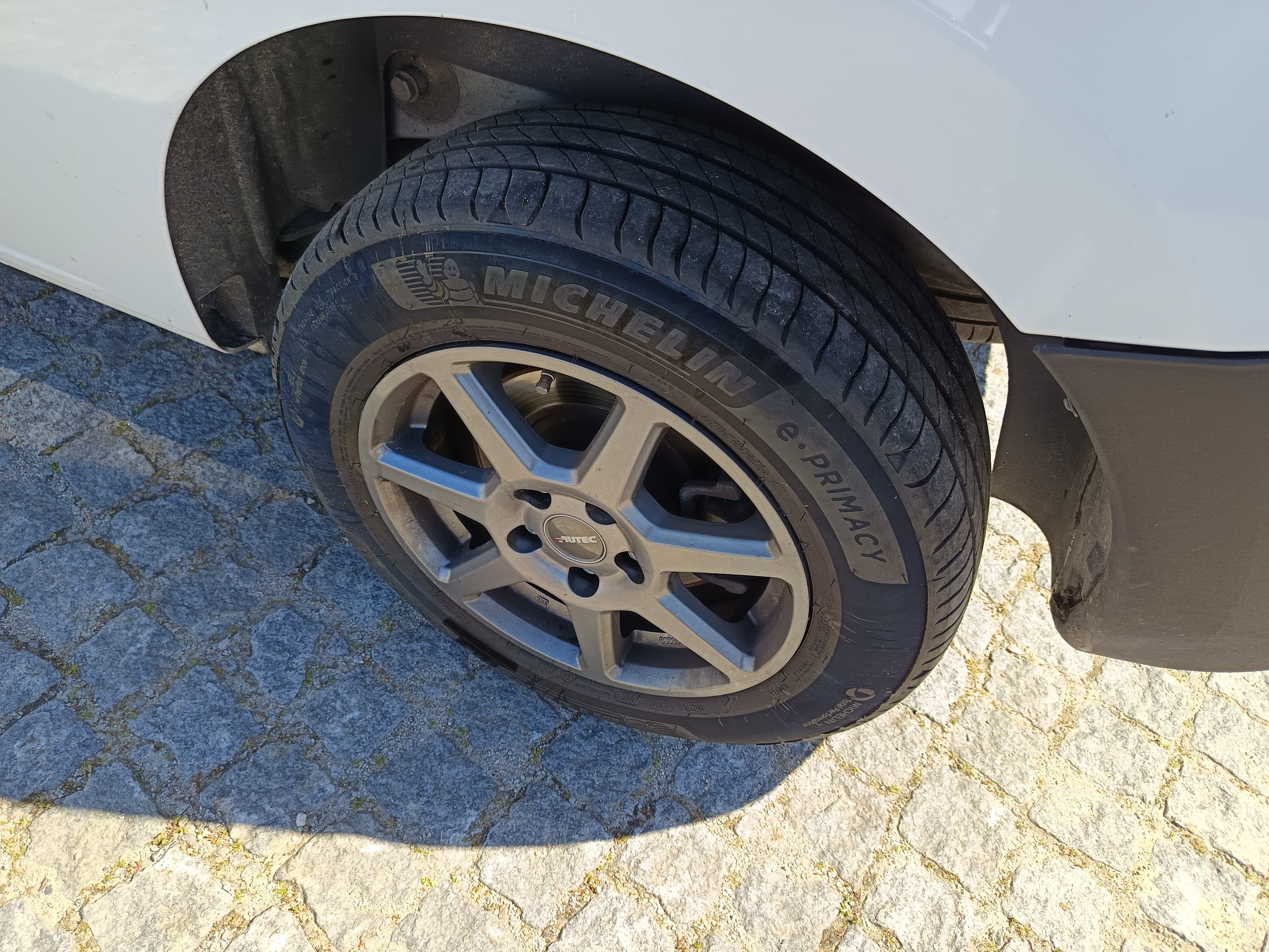 Renault Kangoo · Ano 2015 — imagem 11