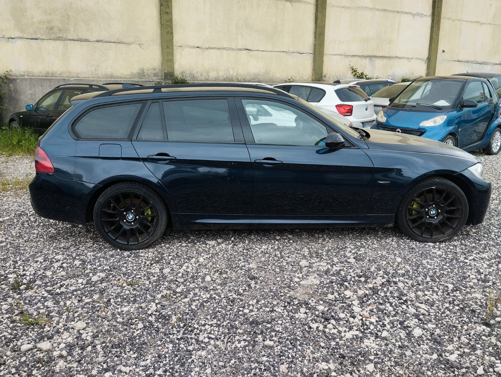 BMW 318d · Ano 2008 — imagem 8