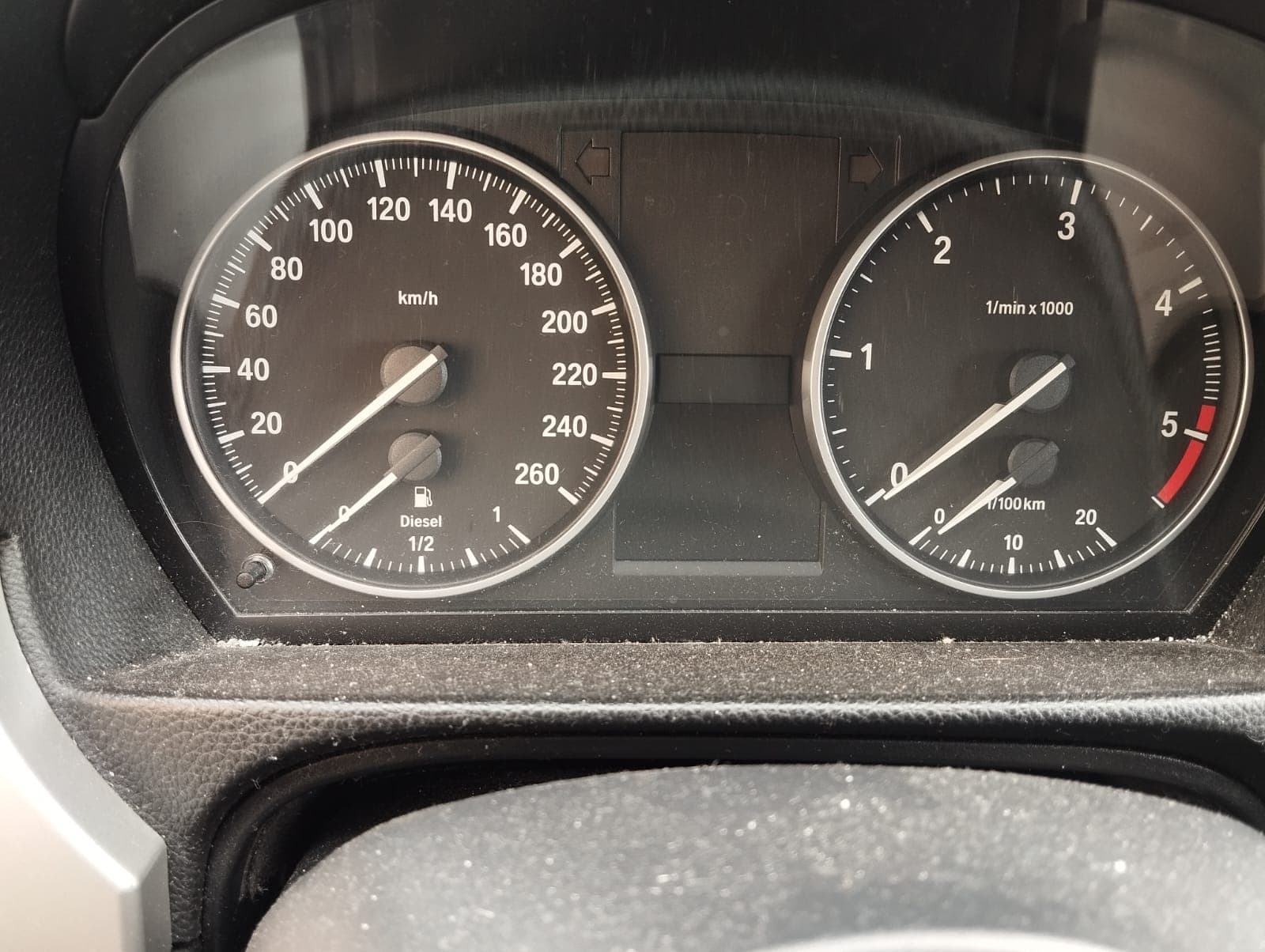 BMW 318d · Ano 2008 — imagem 20