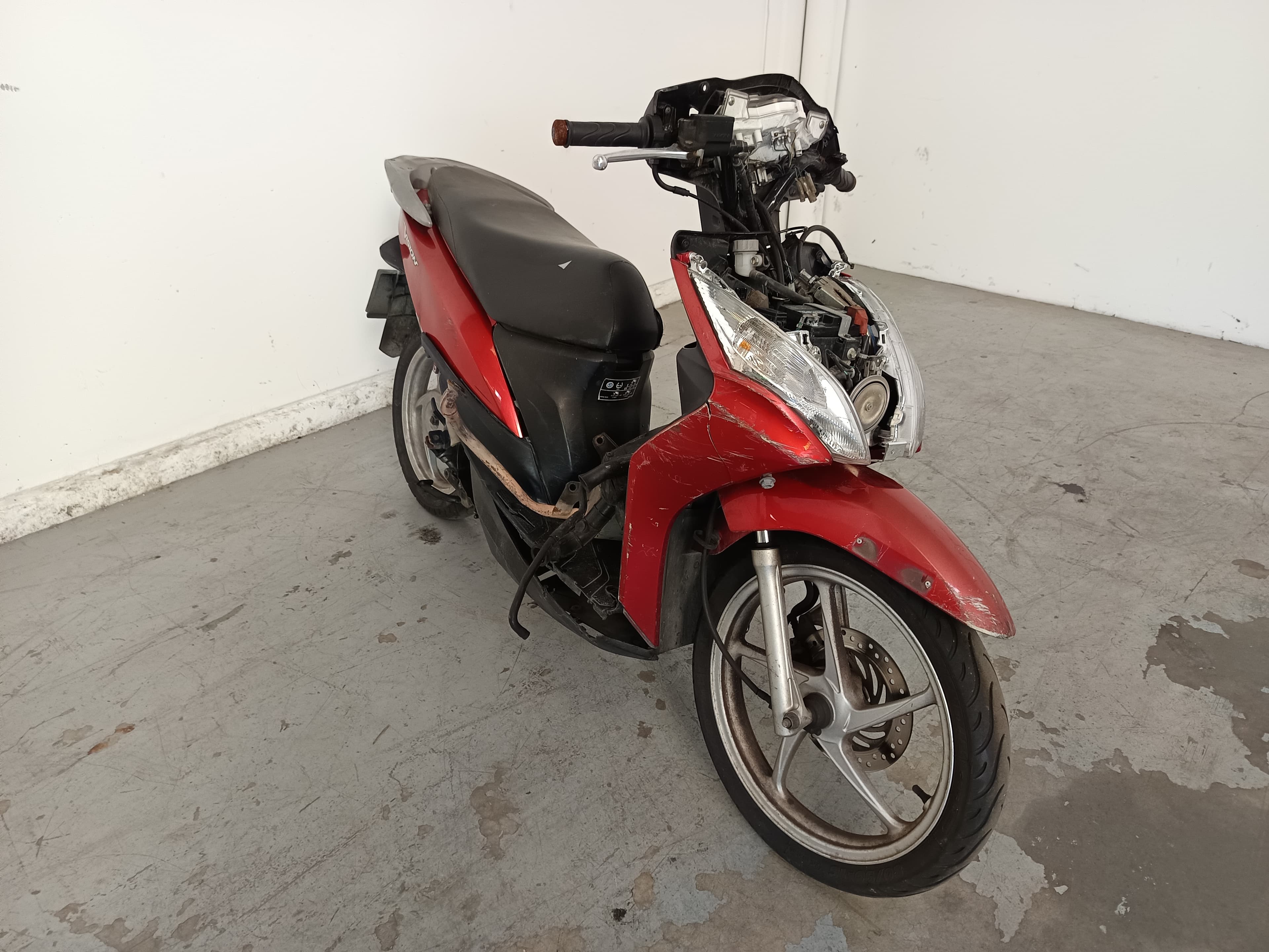 HONDA Vision NSC 110 · Ano 2013 — imagem 2