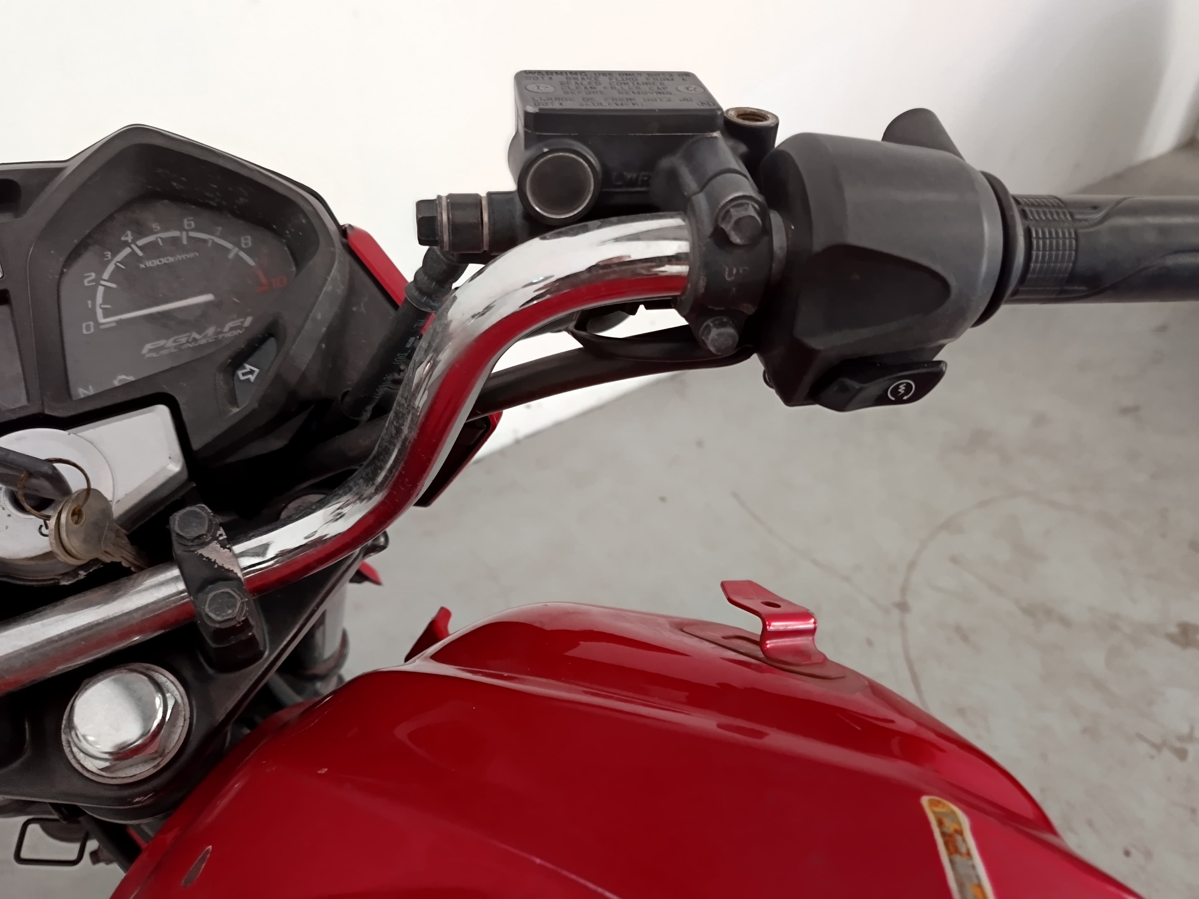 HONDA CB 125 F · Ano 2016 — image 10