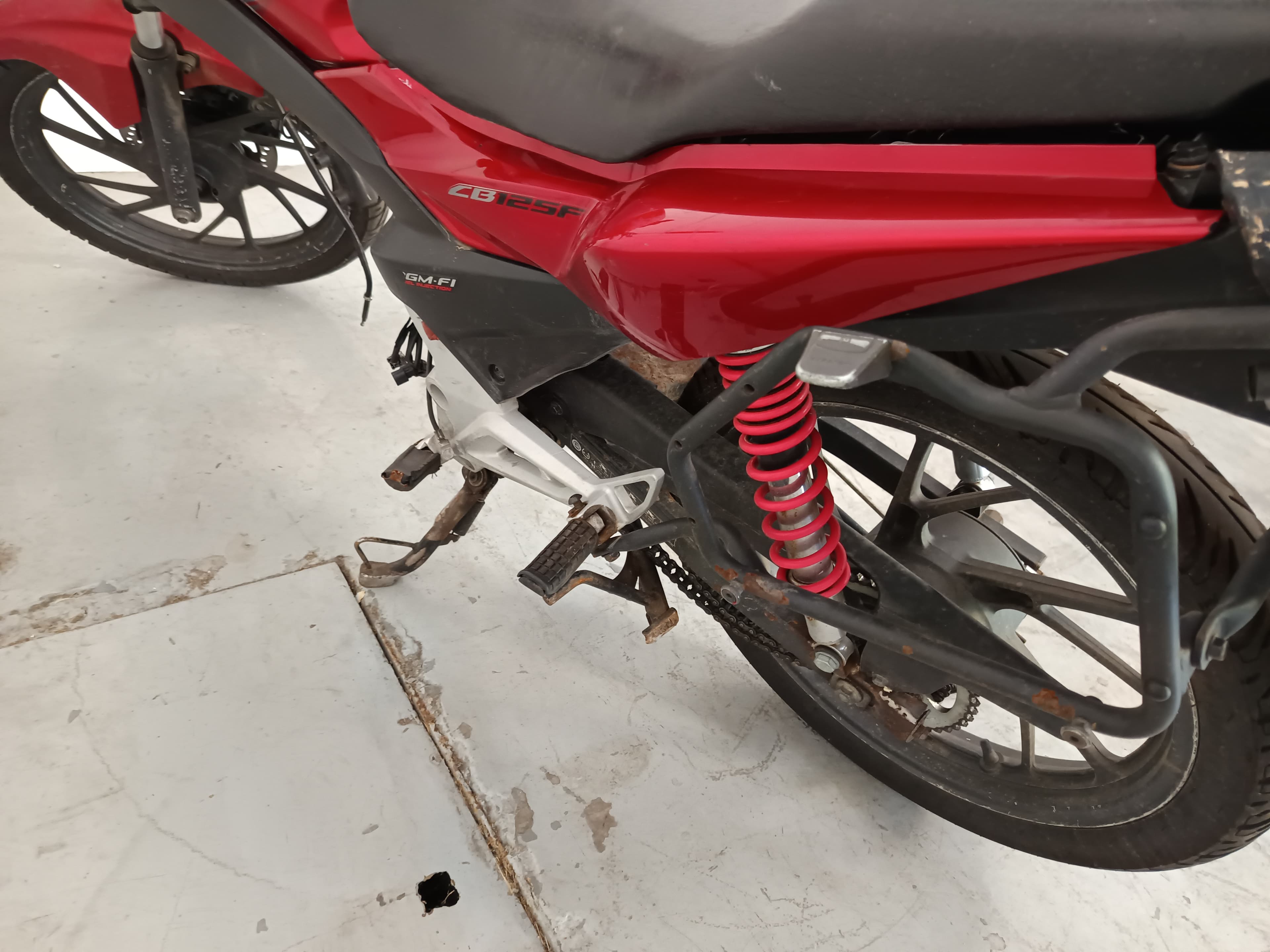 HONDA CB 125 F · Ano 2016 — image 6