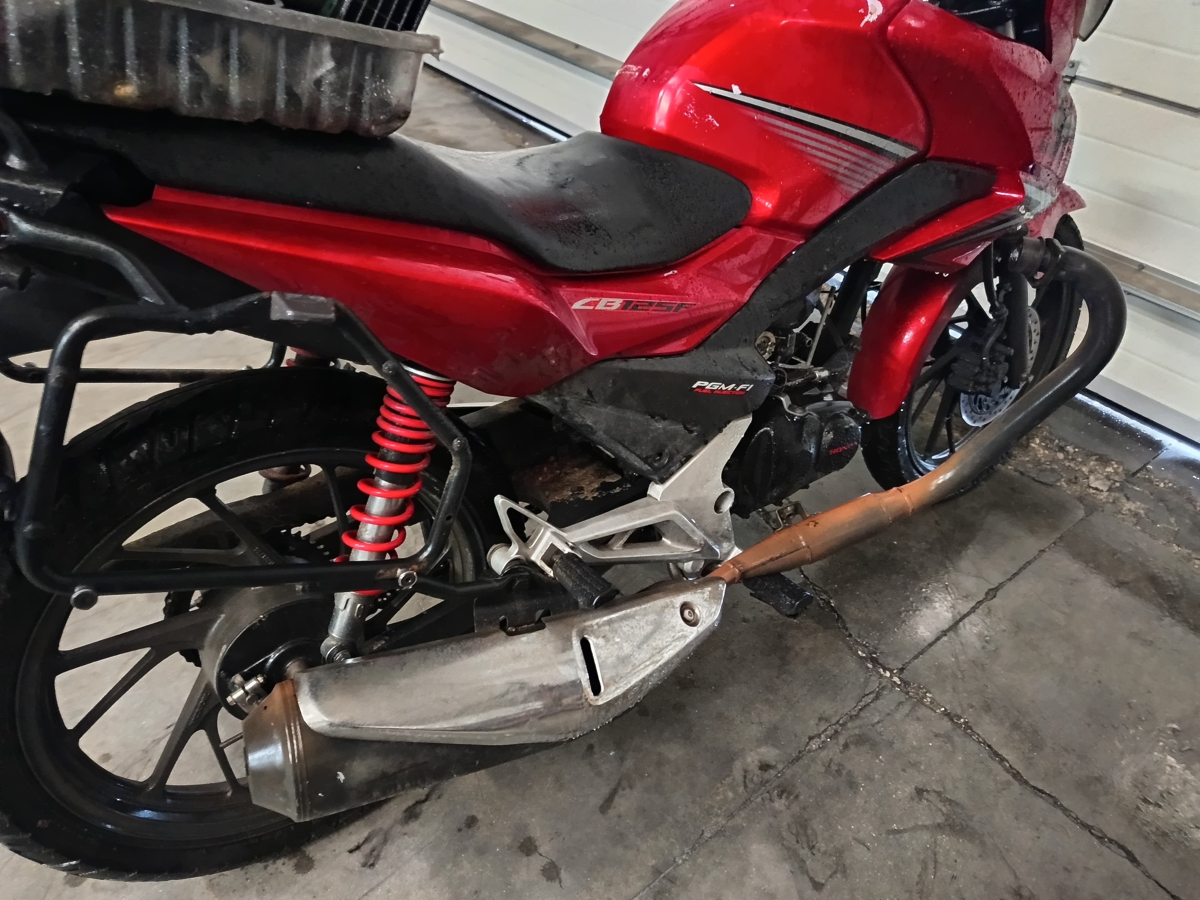 HONDA CB 125 F · Ano 2016 — imagem 6