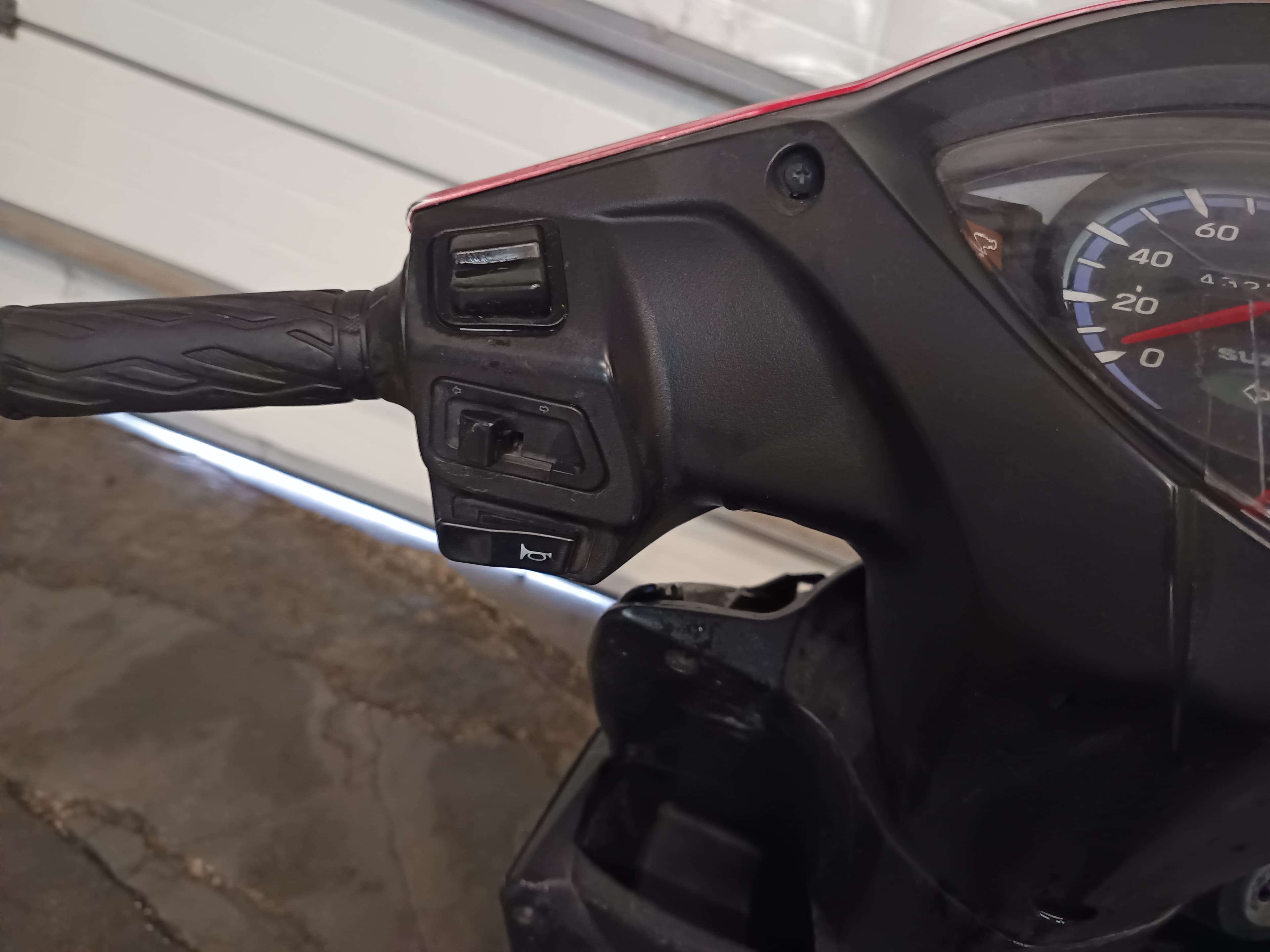 SUZUKI UK 110 Address · Ano 2016 — imagem 12
