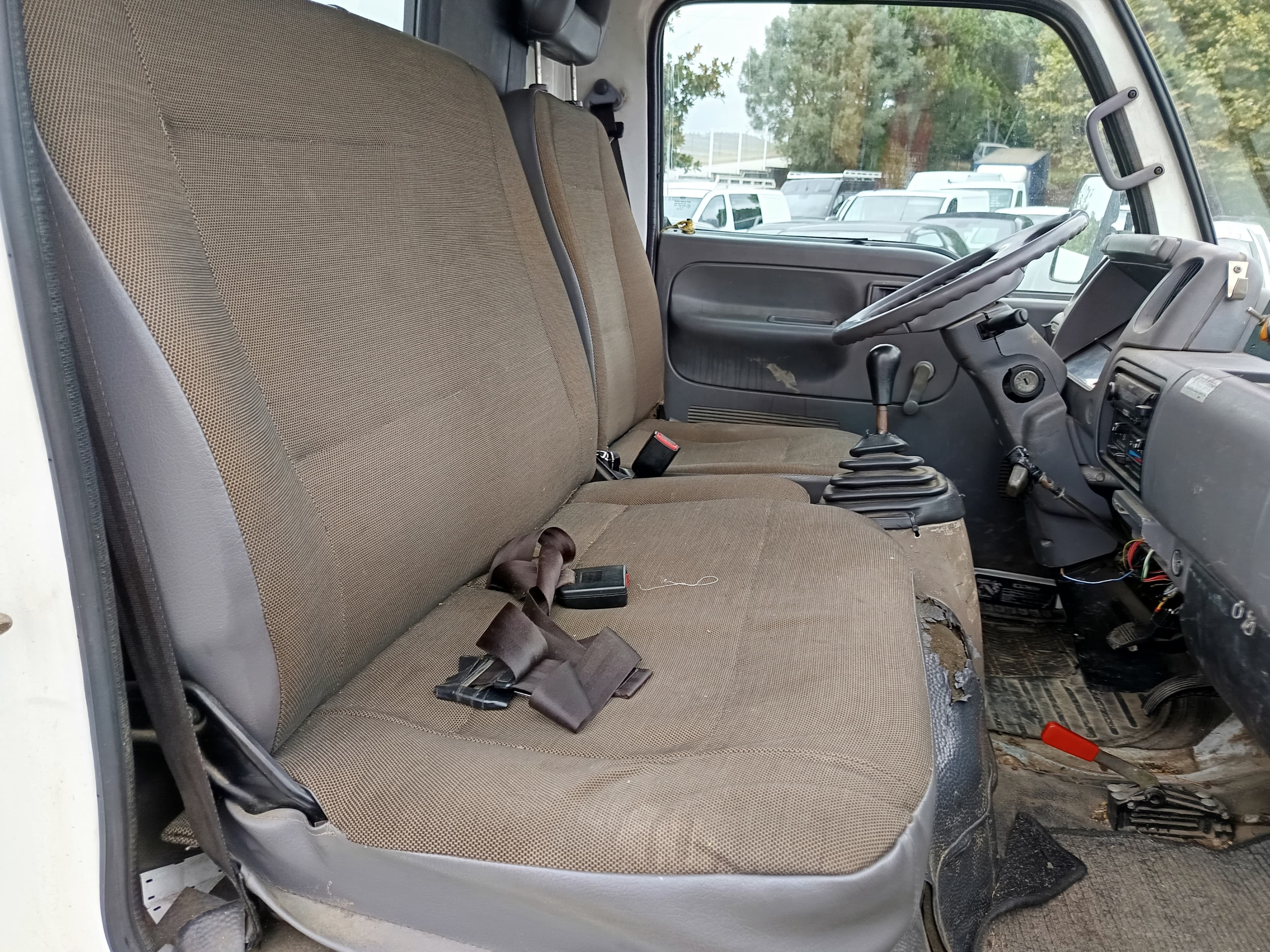 Nissan Cabstar Com Plataforma Elevatória · Ano 2007 — imagem 21