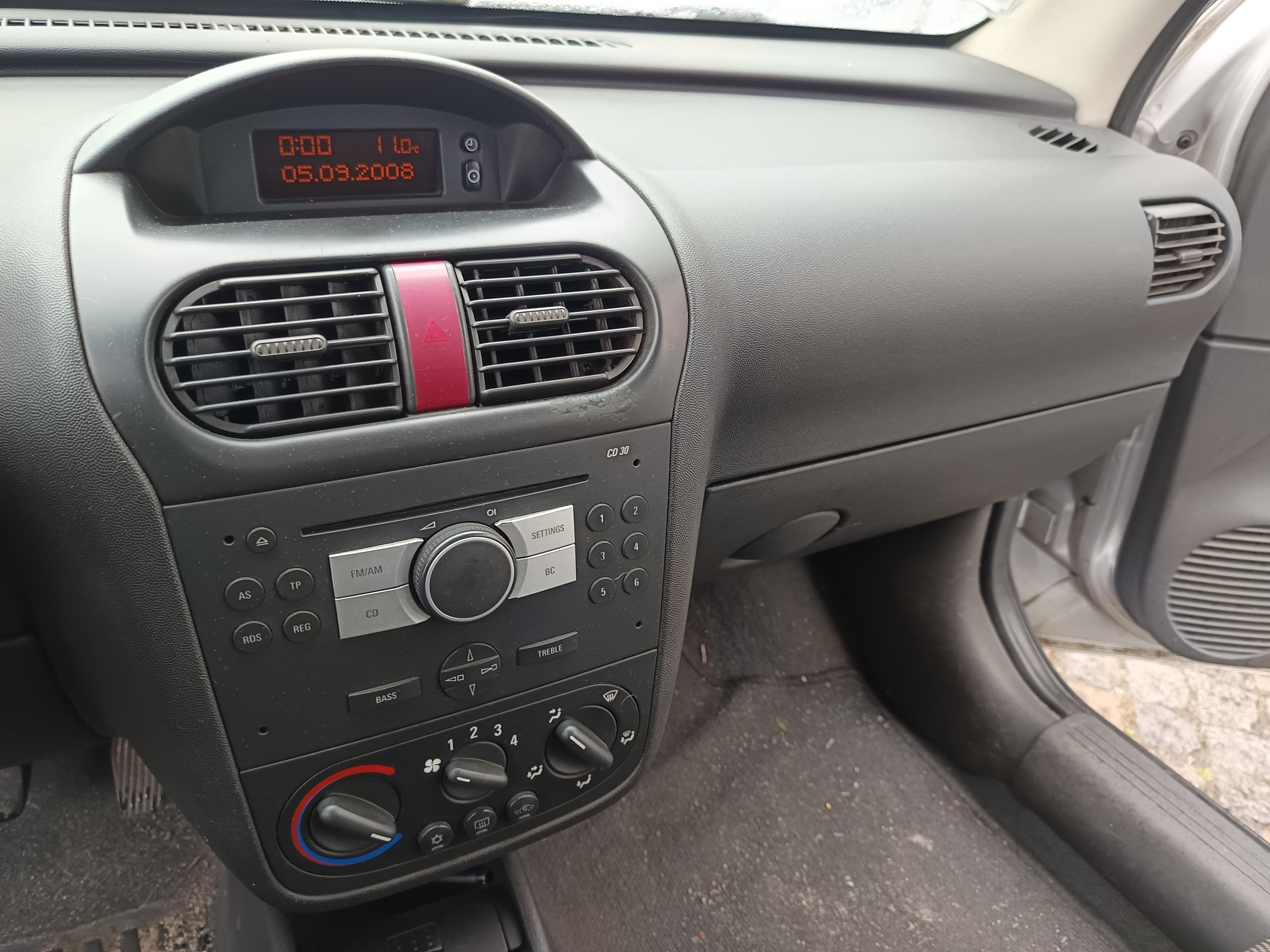 Opel Combo C Tour 1.3 CDTI · Ano 2008 — imagem 27