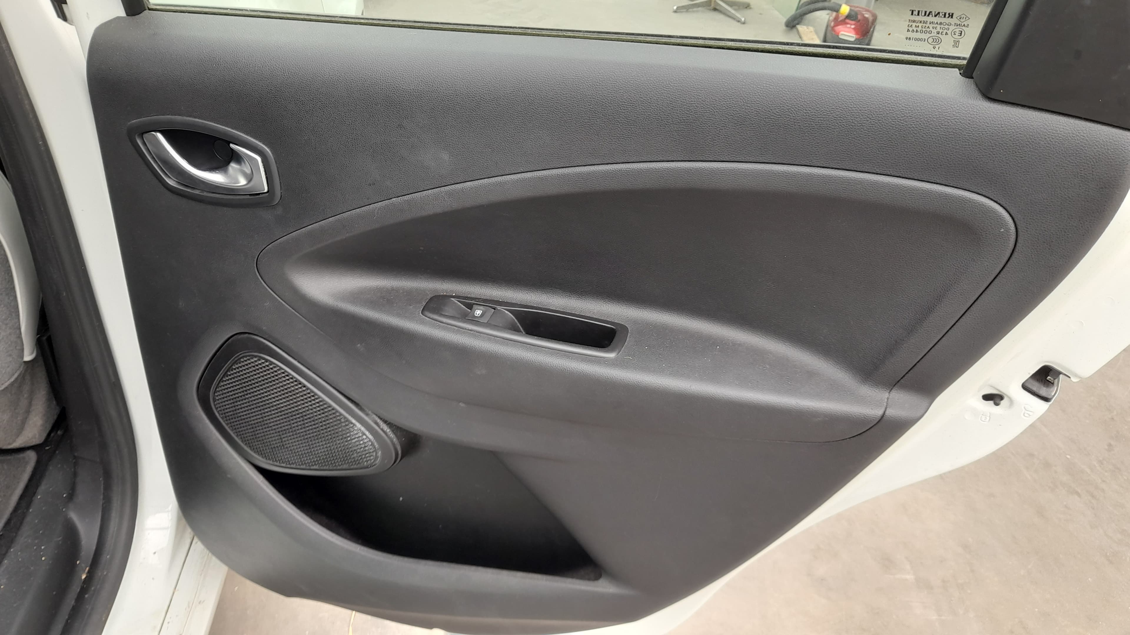 Renault ZOE 109 cv — image 12