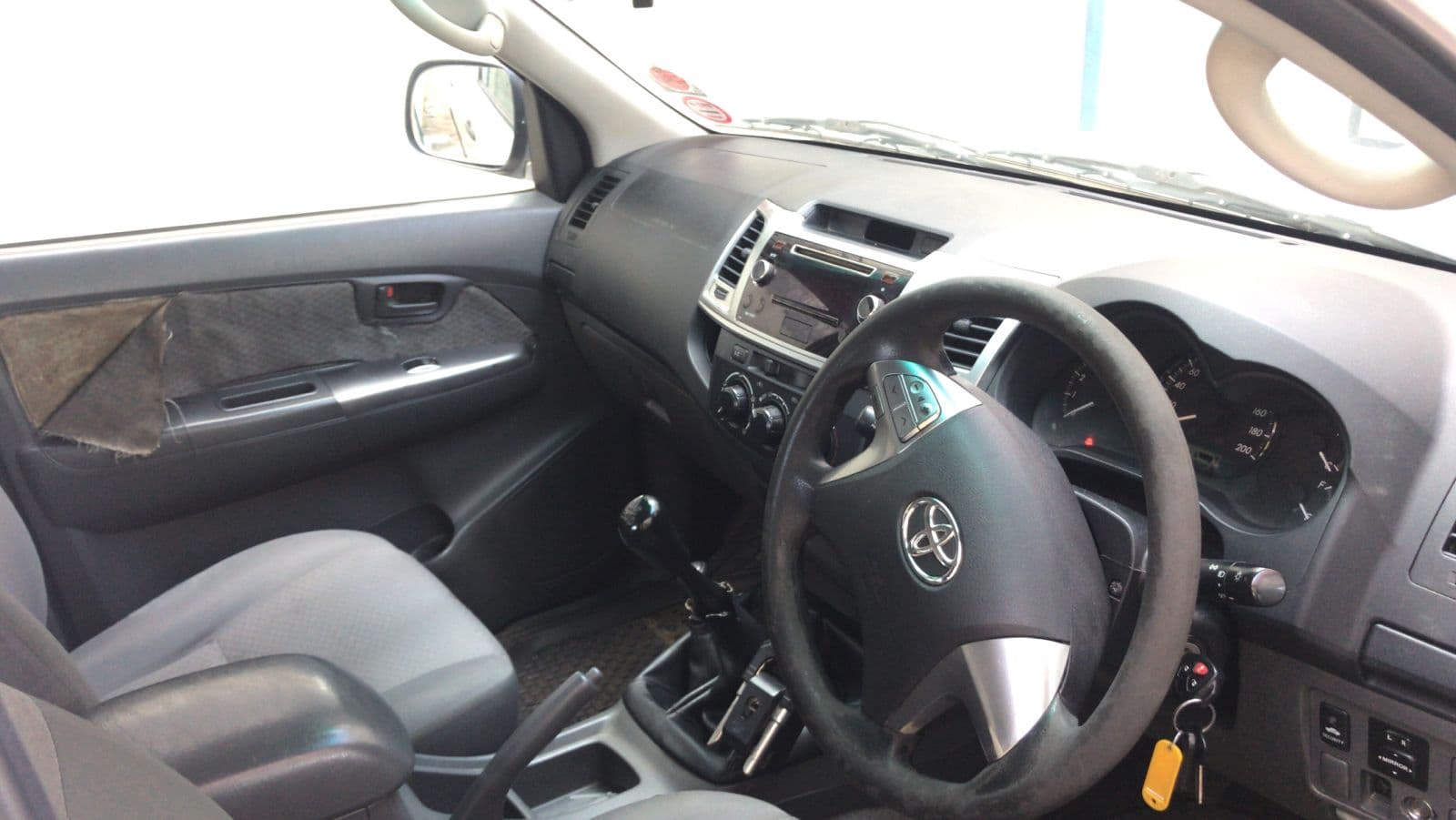 Toyota/Hilux D4D 2.5 - 2015 — imagem 6