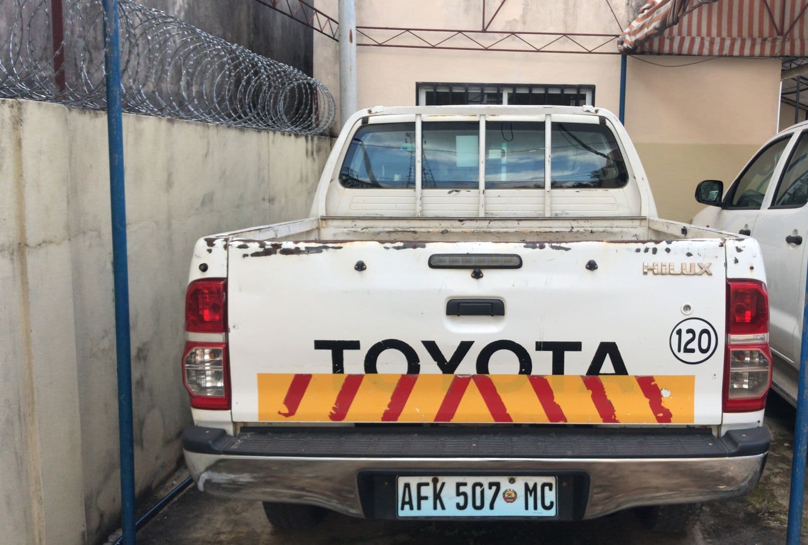 Toyota/Hilux D4D 2.5 - 2015 — imagem 5