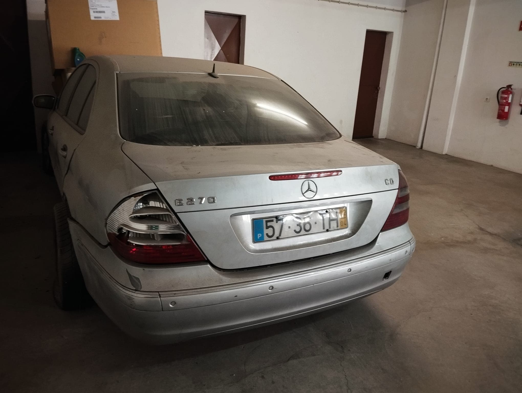 Mercedes-Benz E270 CDI 2.7 · Ano 2002 — image 3