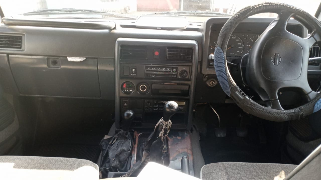 Nissan Patrol - 1996 — imagen 6