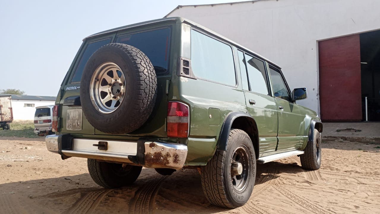 Nissan Patrol - 1996 — imagen 5