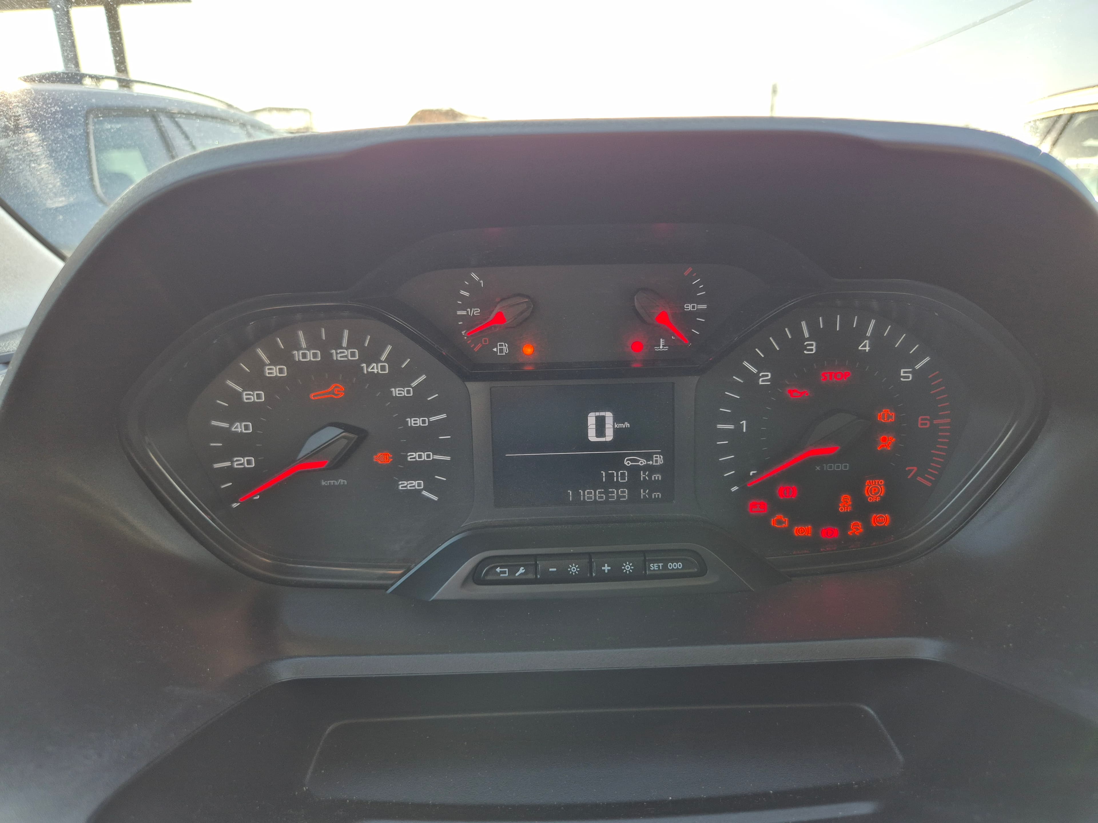 Peugeot Partner 1.5 Blue HDI XL · Ano 2020 — imagem 53