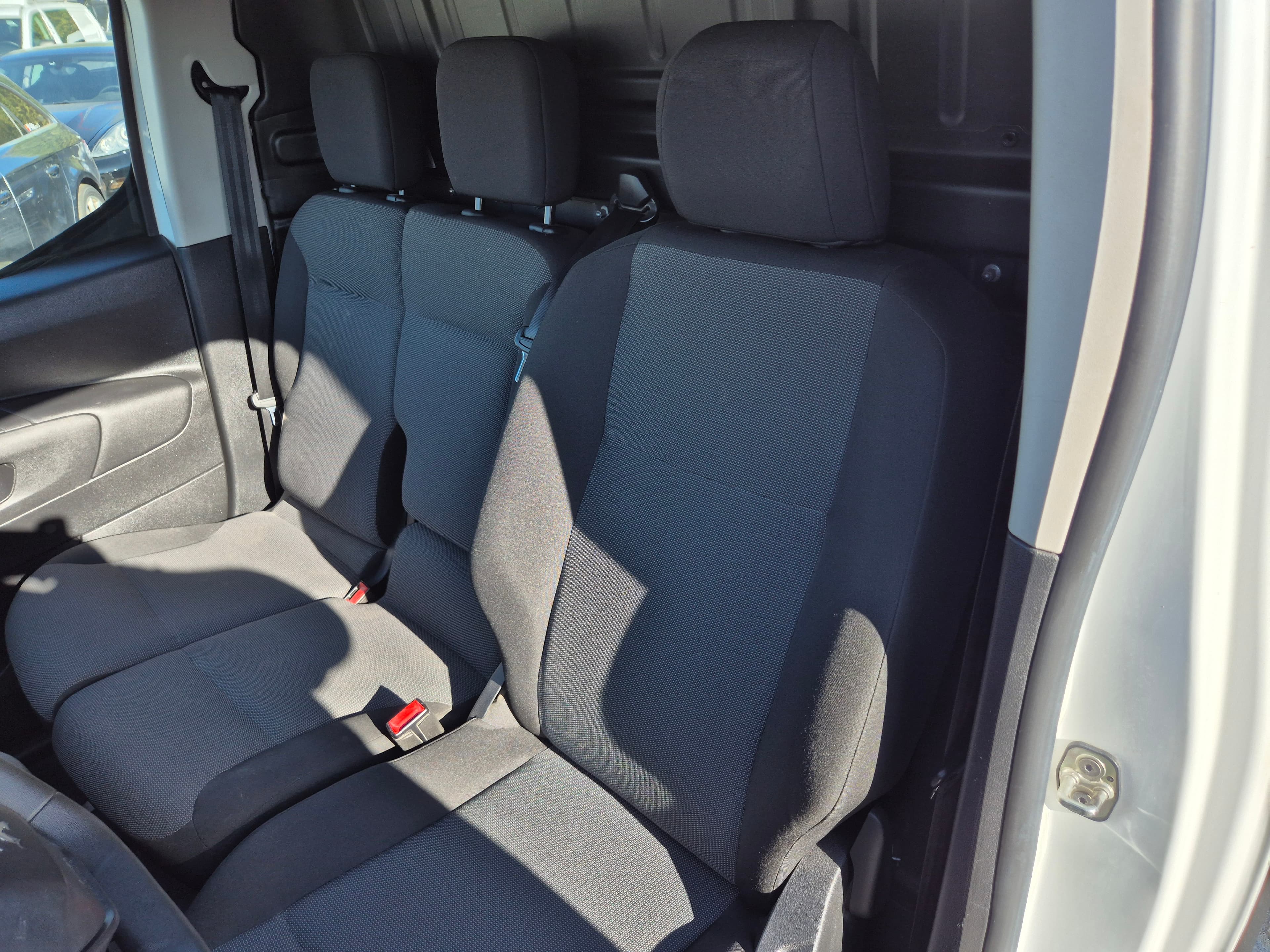 Peugeot Partner 1.5 Blue HDI XL · Ano 2020 — imagem 21