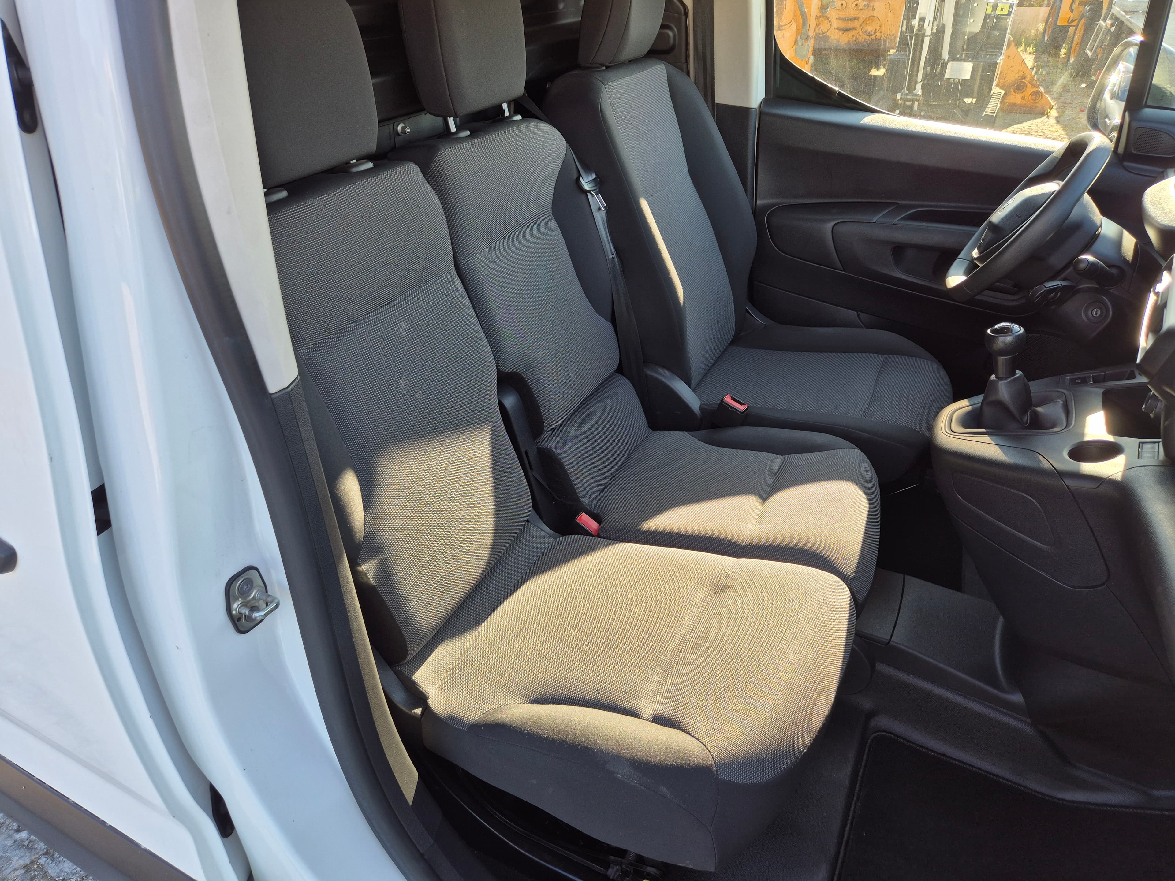 Peugeot Partner 1.5 Blue HDI XL · Ano 2020 — imagem 24