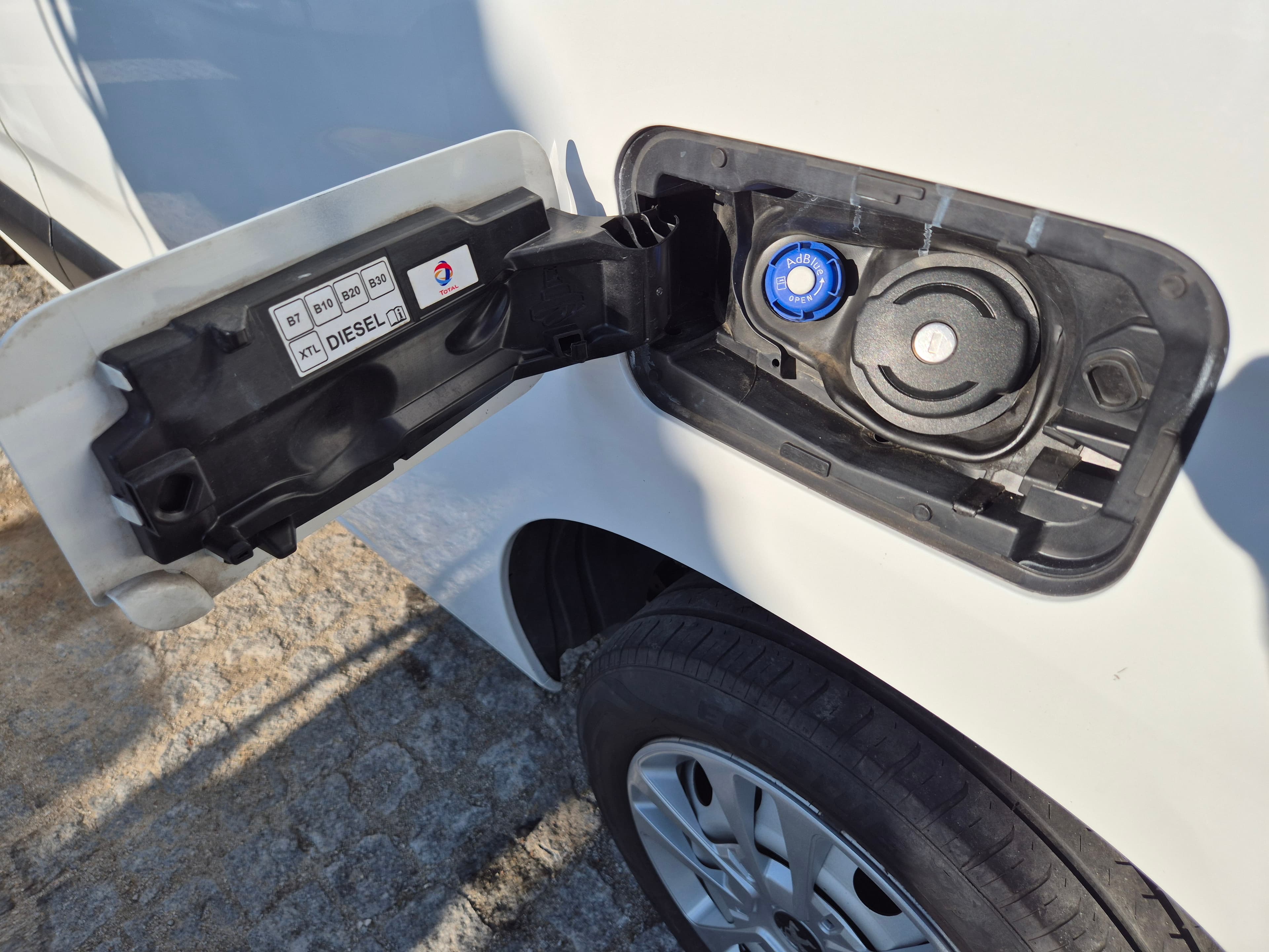 Peugeot Partner 1.5 Blue HDI XL · Ano 2020 — imagem 12