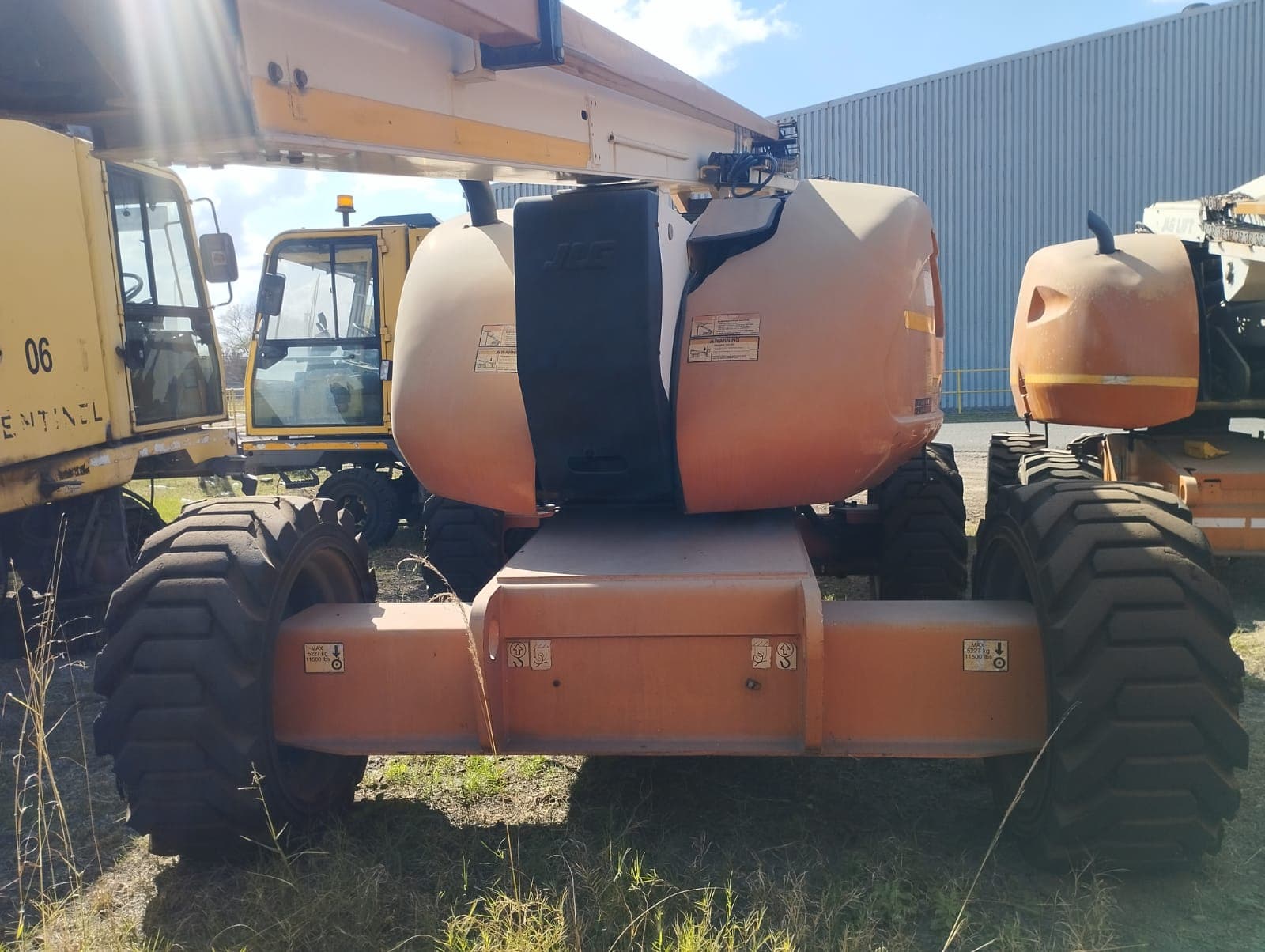 Plataforma Elevatória - JLG/600AJ — imagem 2