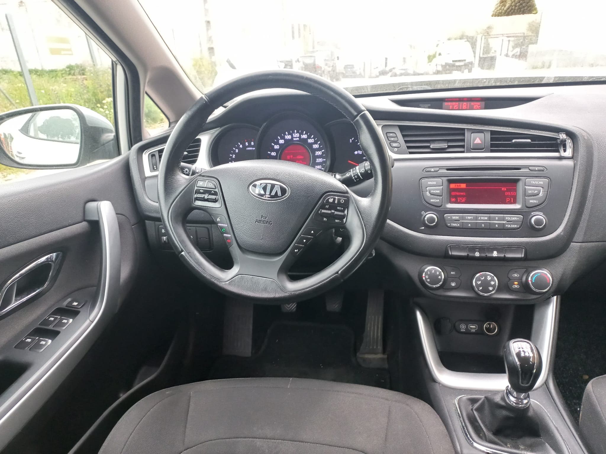 Kia Ceed · Ano 2016 — image 10