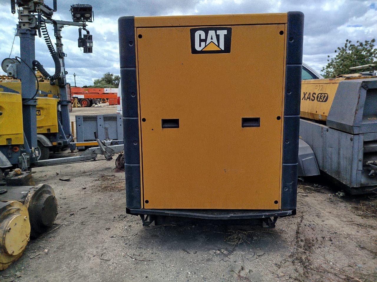 Gerador CAT DE65E0 60kva — imagen 8