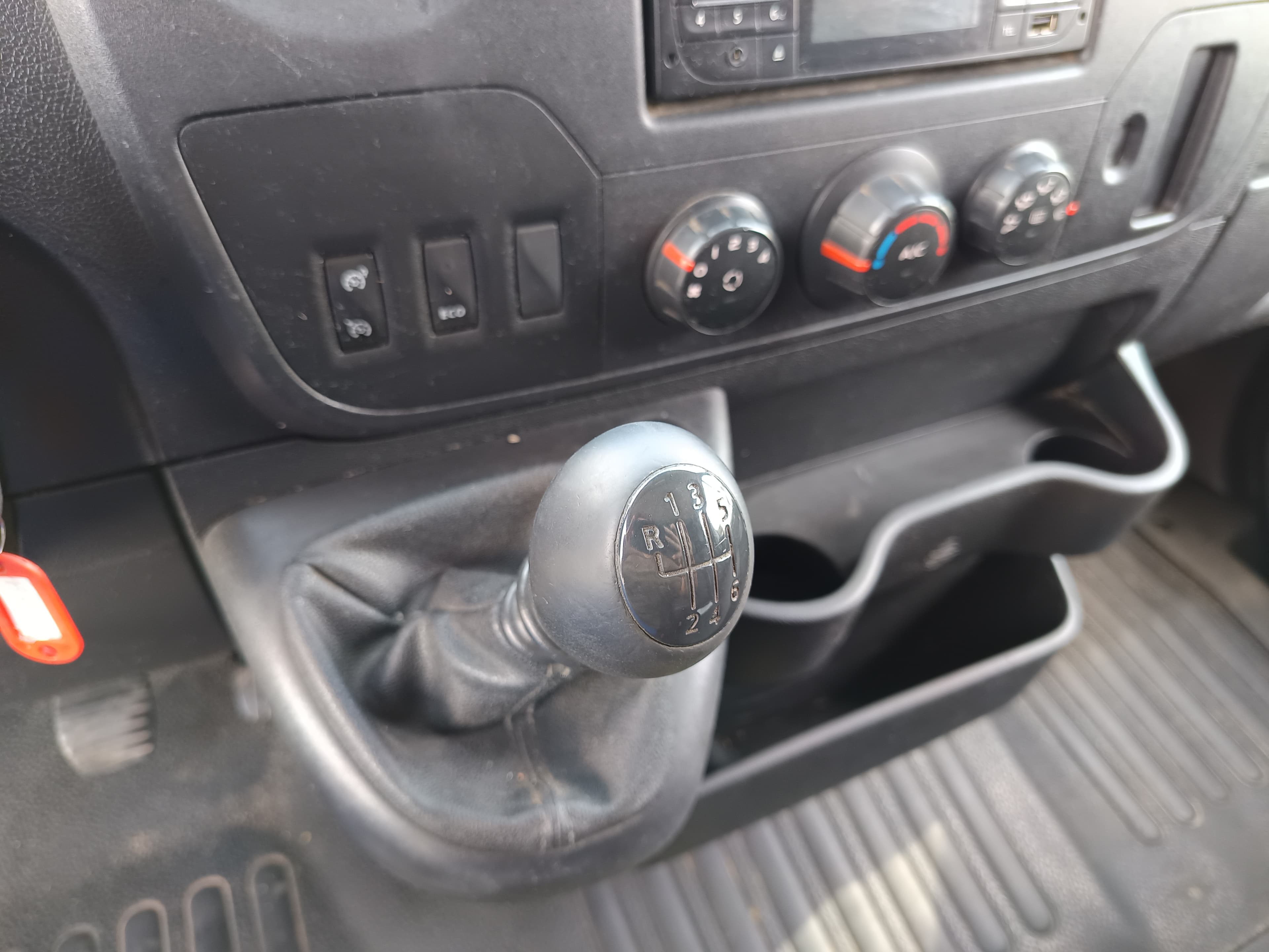 Opel Movano · Ano 2018 — imagem 36