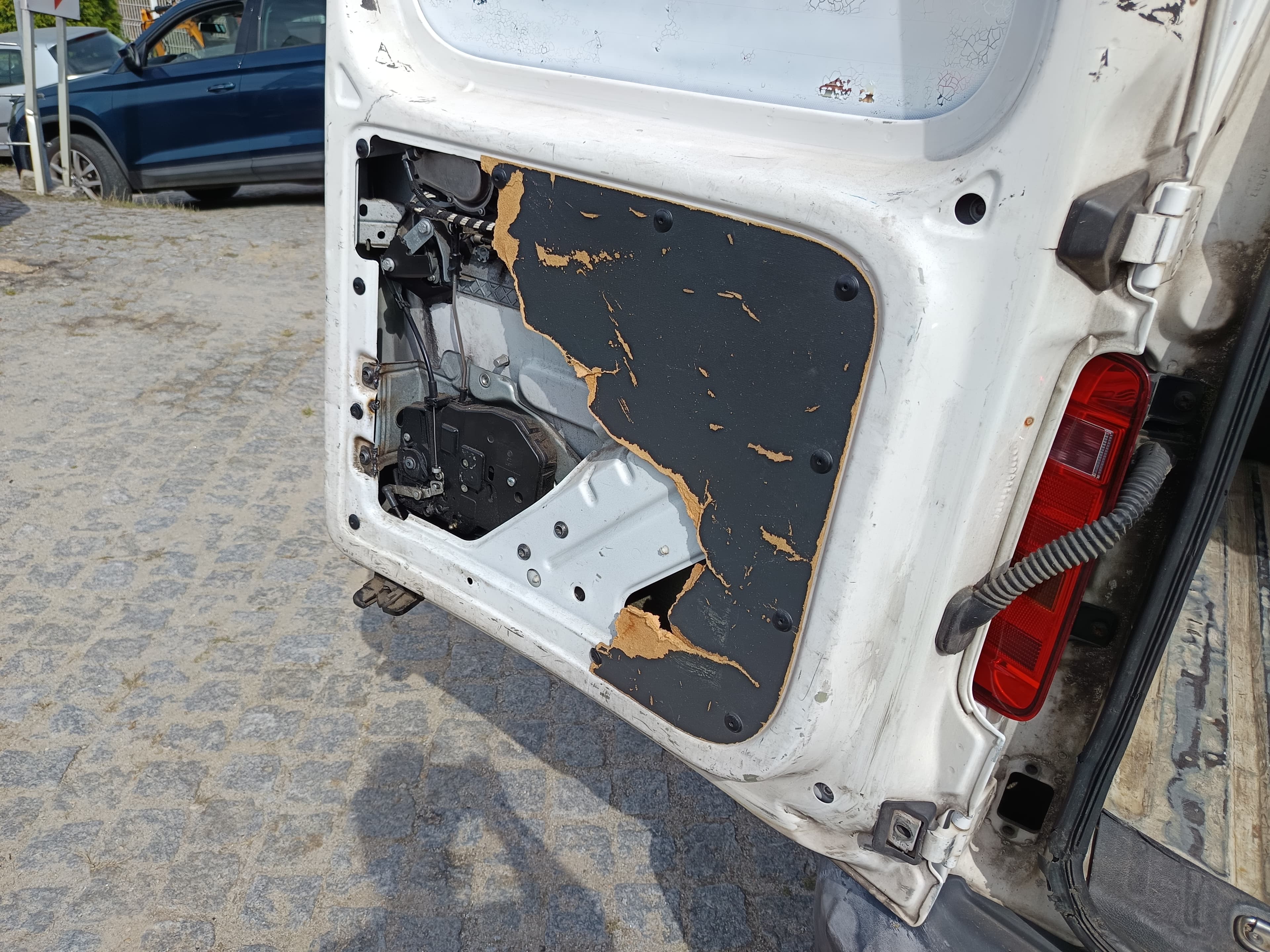 Volkswagen Caddy · Ano 2016 — image 21