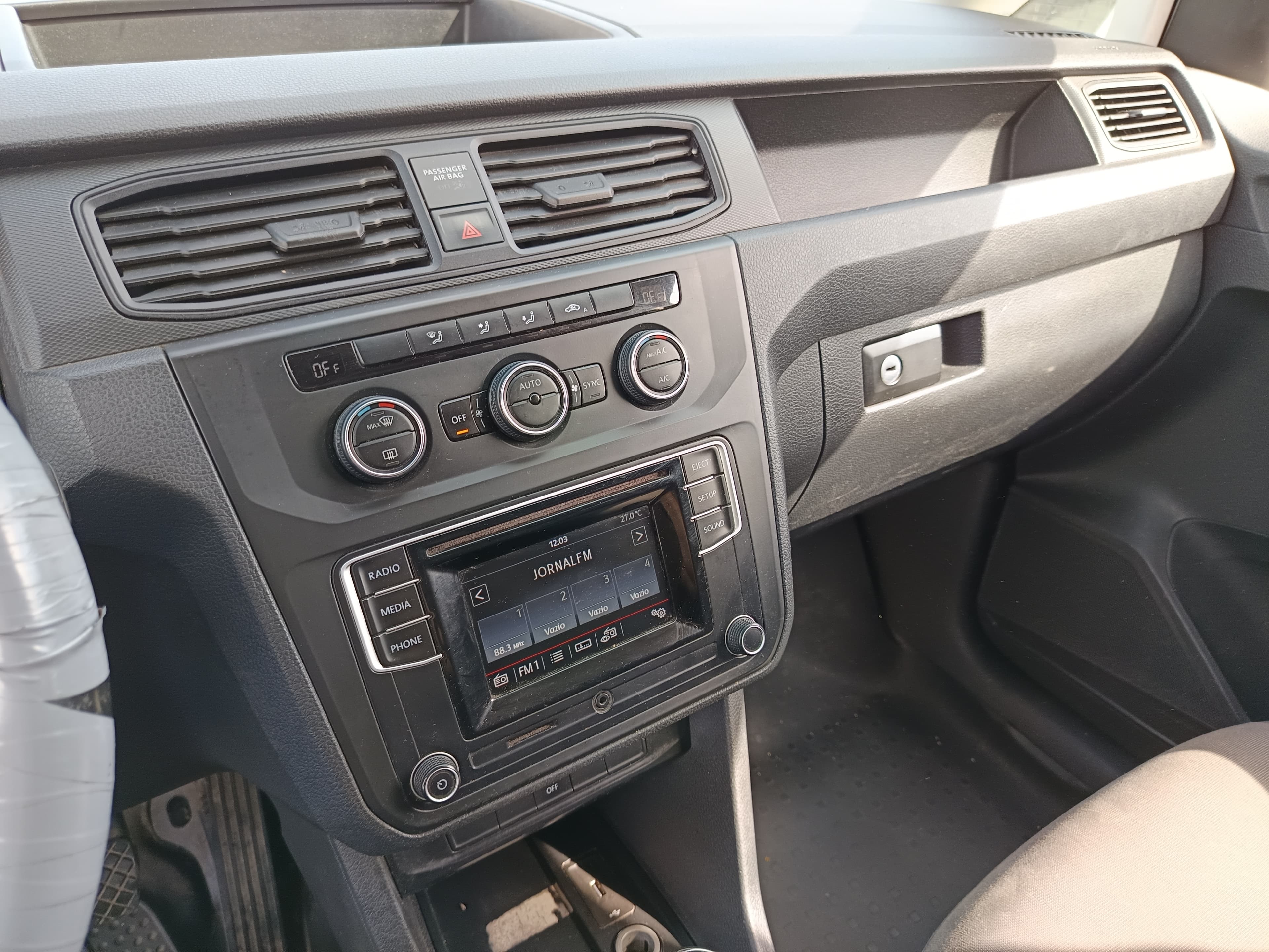 Volkswagen Caddy · Ano 2016 — image 32