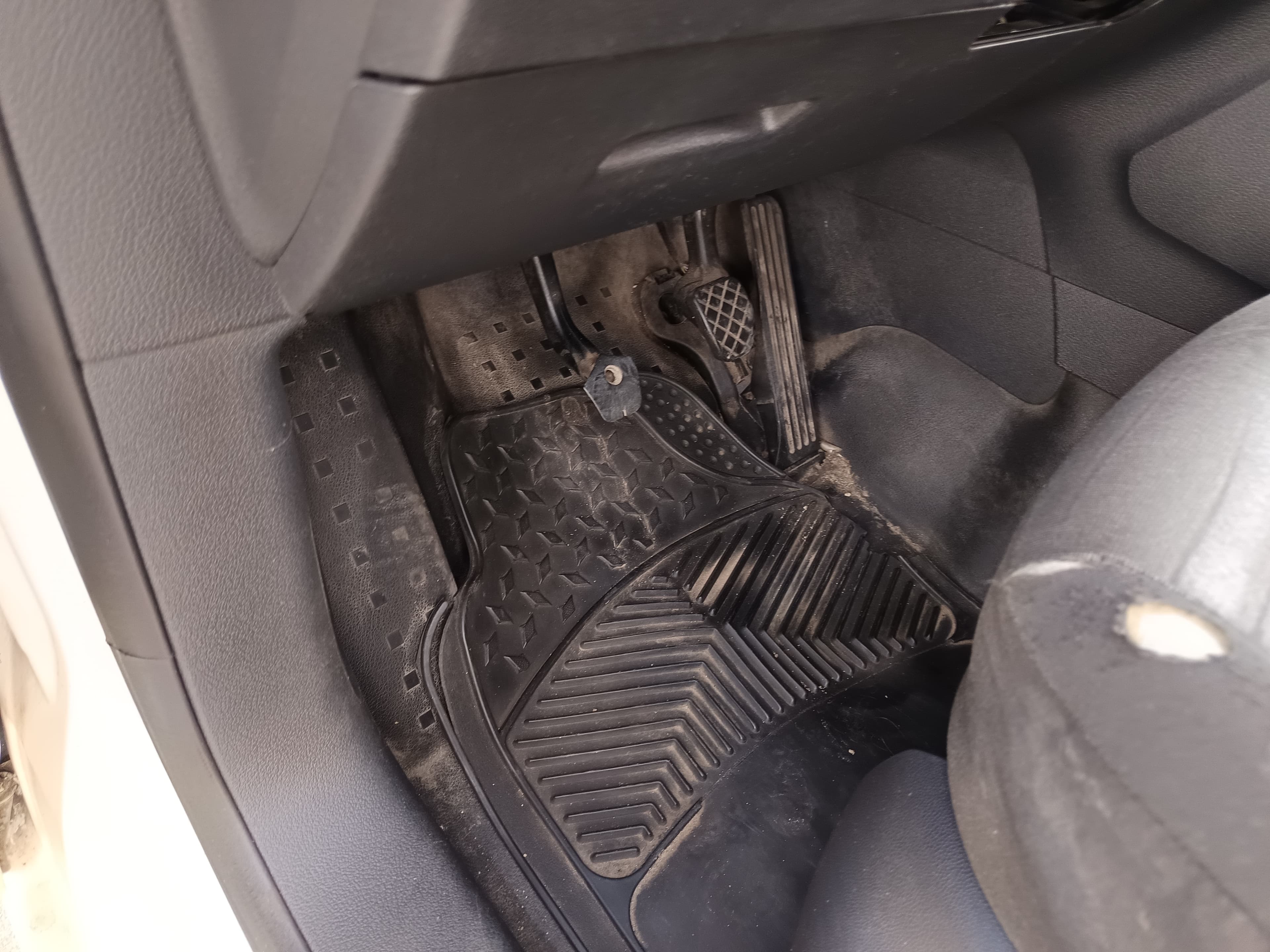 Volkswagen Caddy · Ano 2016 — image 29