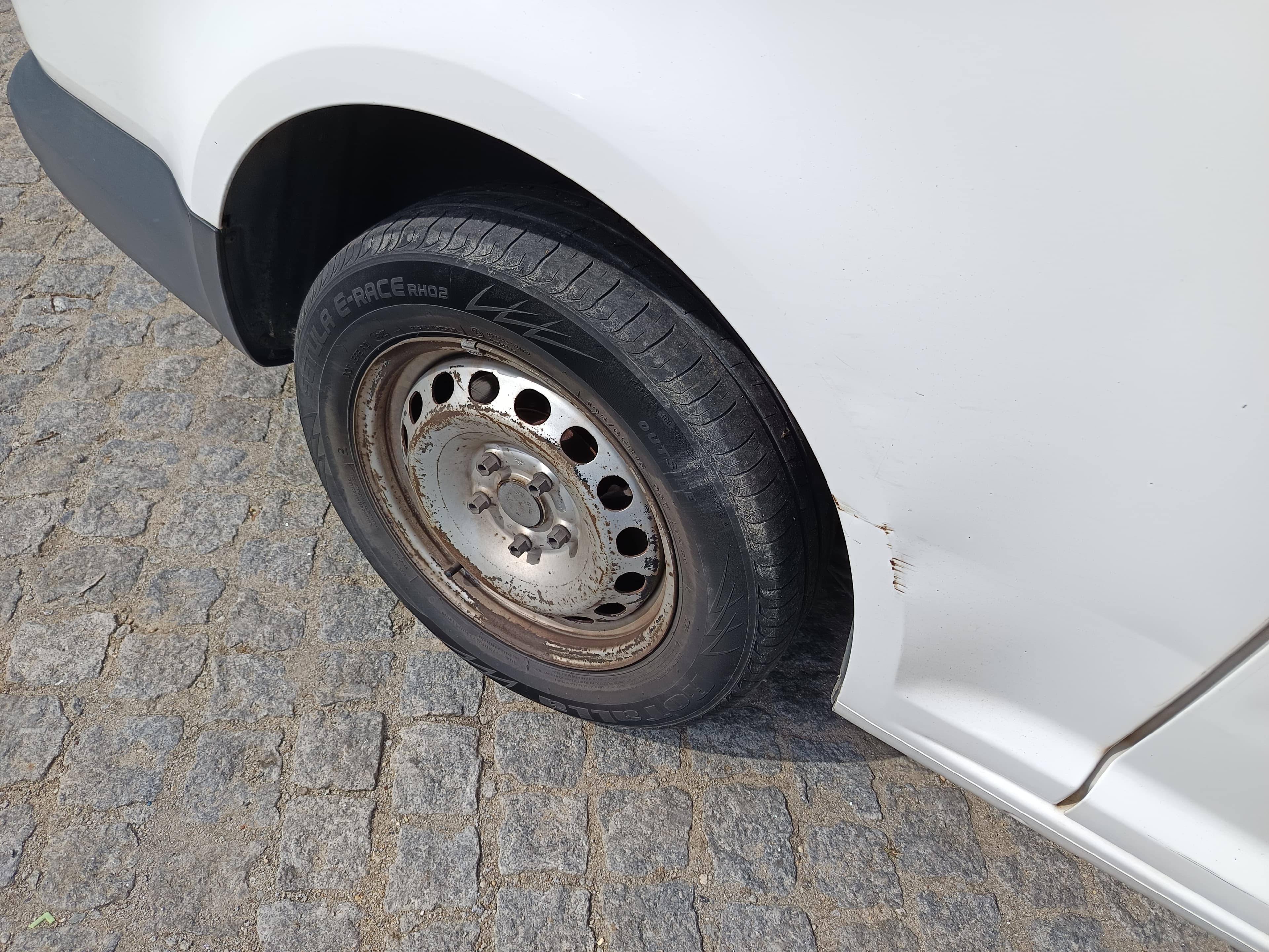 Volkswagen Caddy · Ano 2016 — image 9