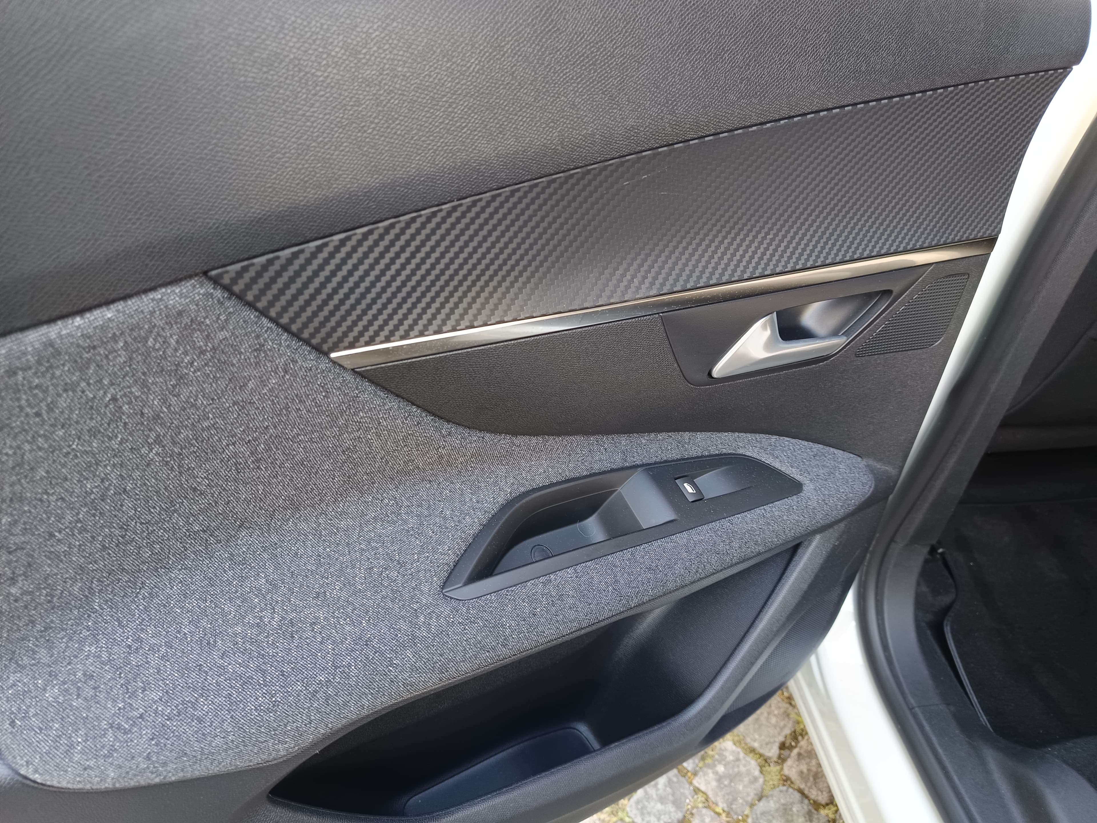 Peugeot 3008 · Ano 2019 — imagem 25