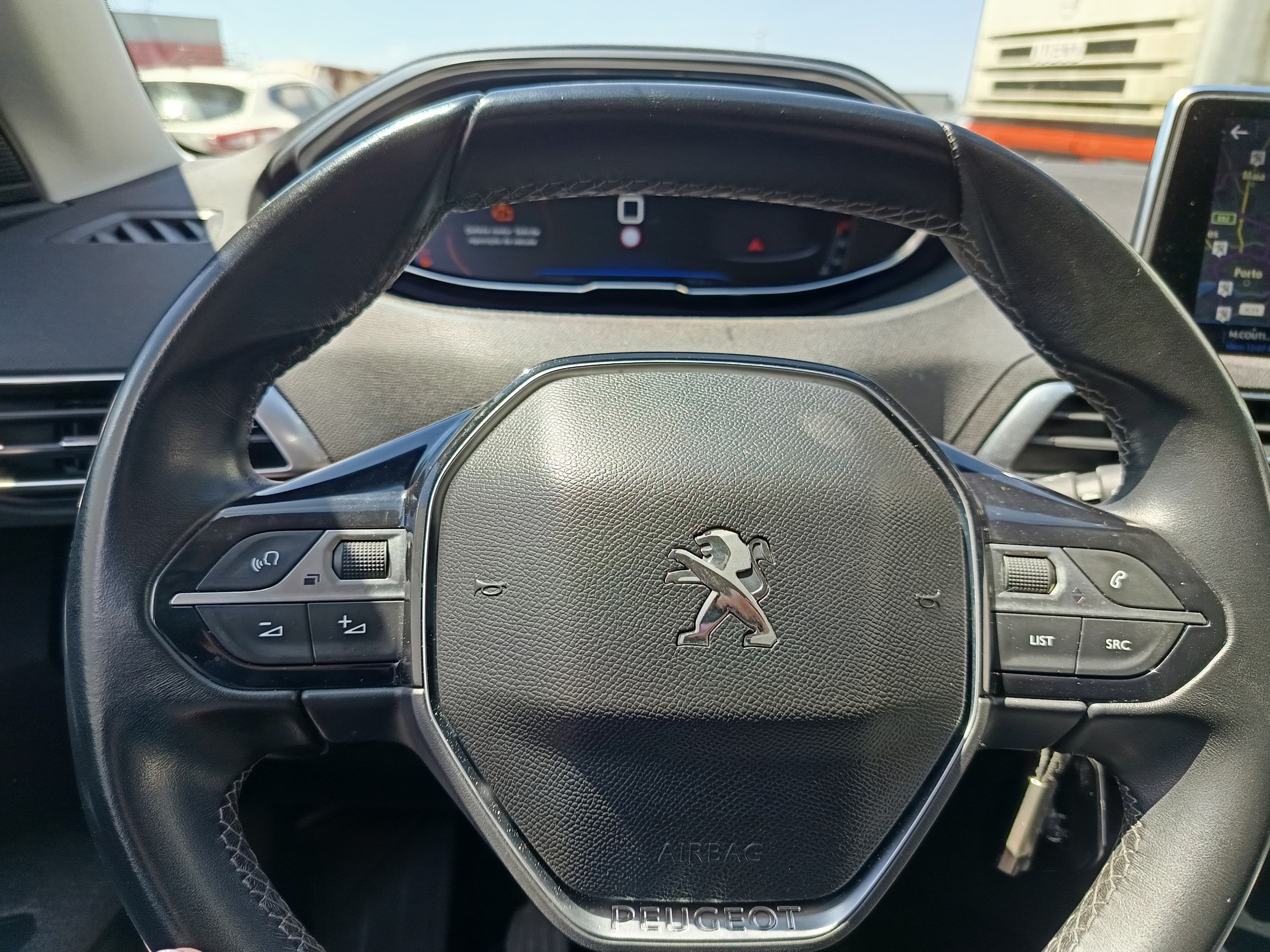 Peugeot 3008 · Ano 2019 — imagem 38