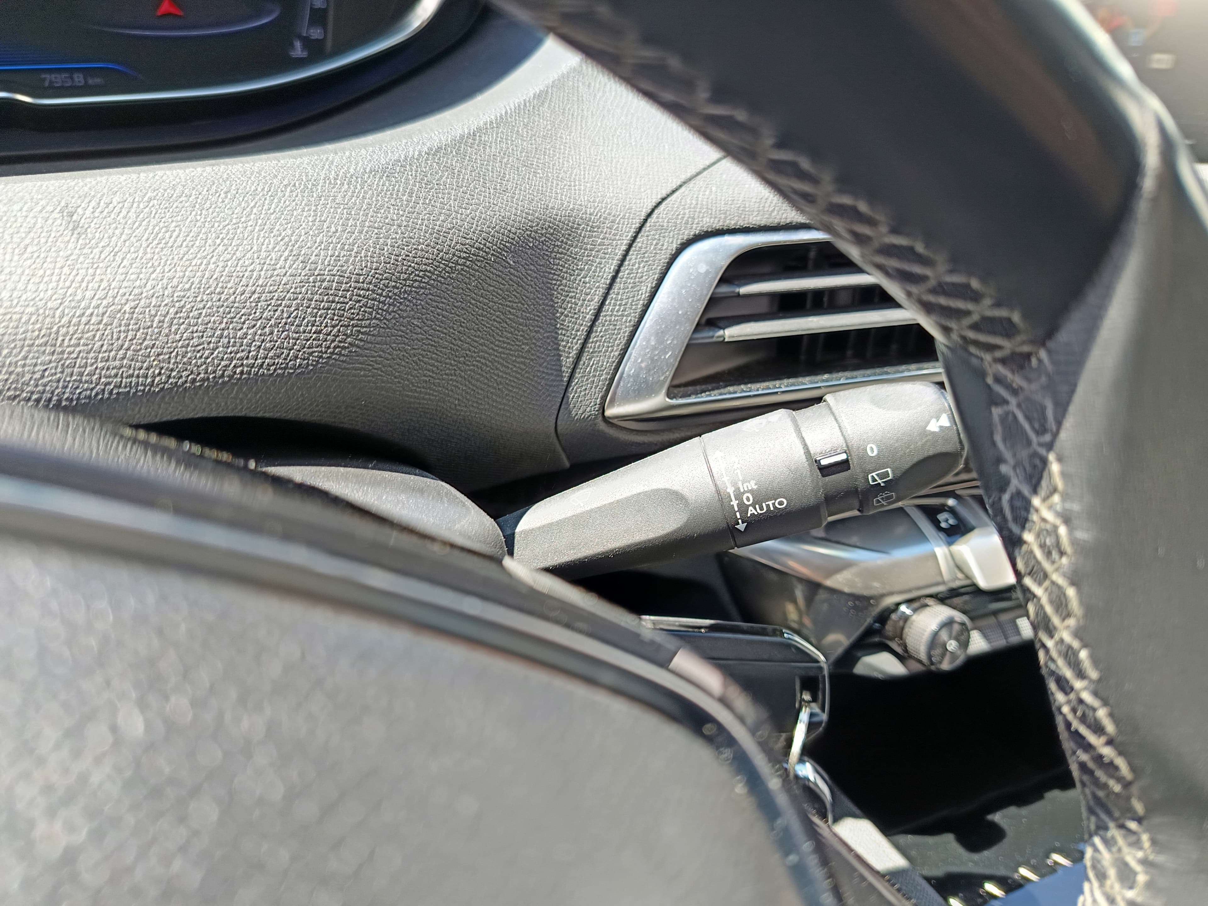 Peugeot 3008 · Ano 2019 — imagem 39