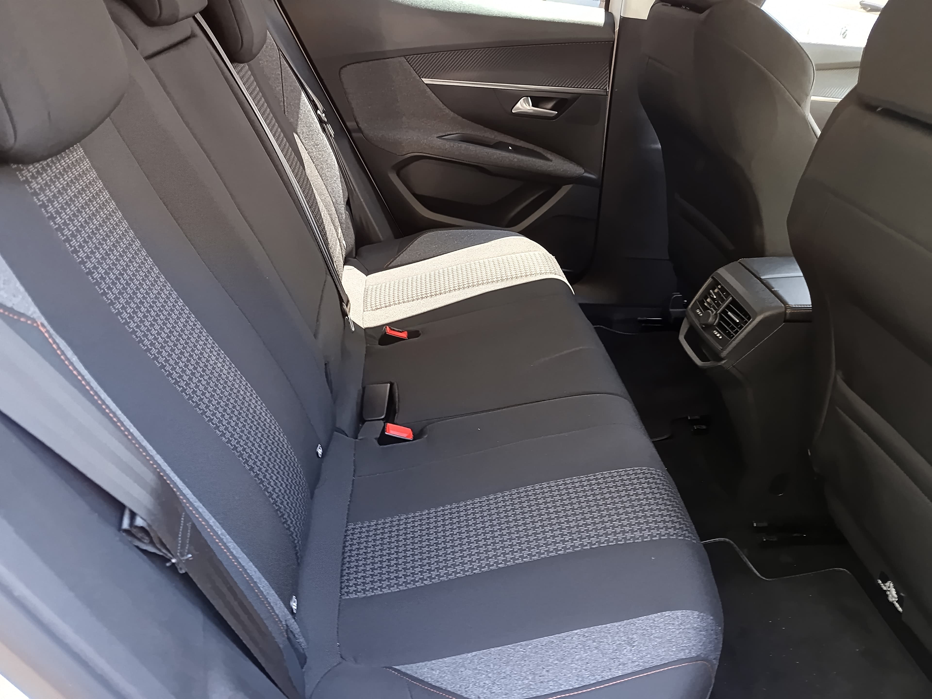 Peugeot 3008 · Ano 2019 — imagem 19