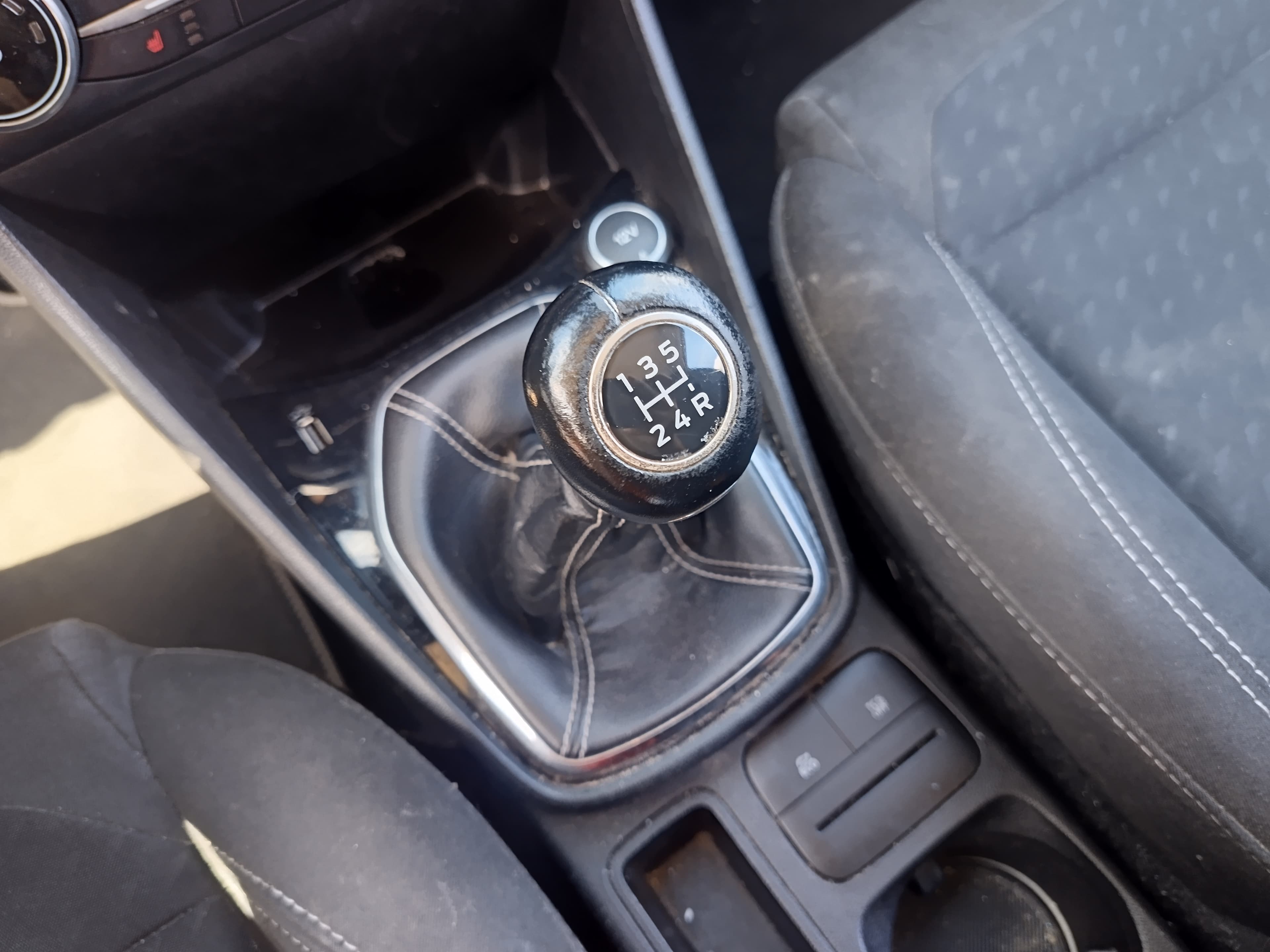 Ford Fiesta · Ano 2018 — imagem 33