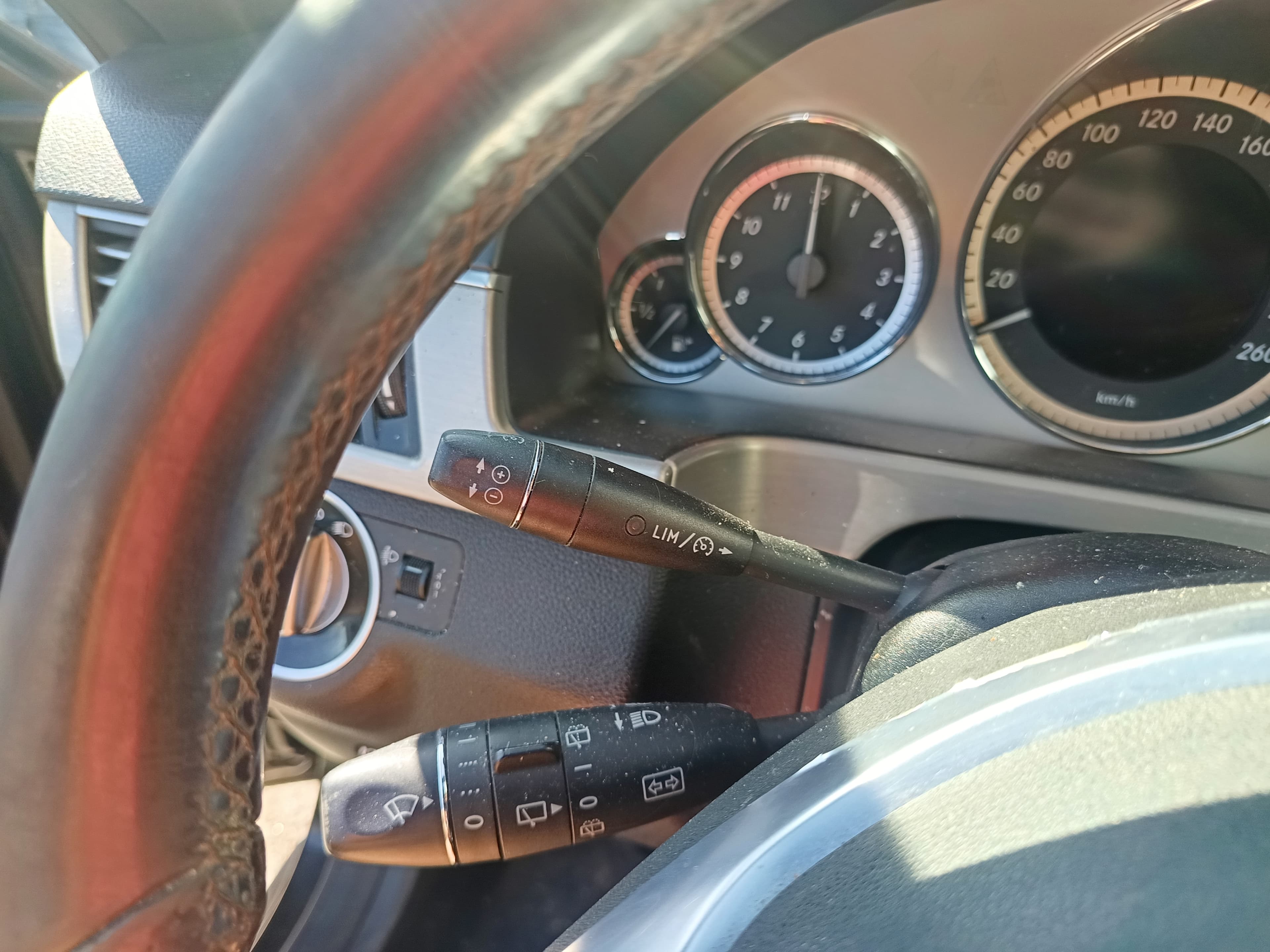 Mercedes-Benz E250 · Ano 2011 — imagem 39