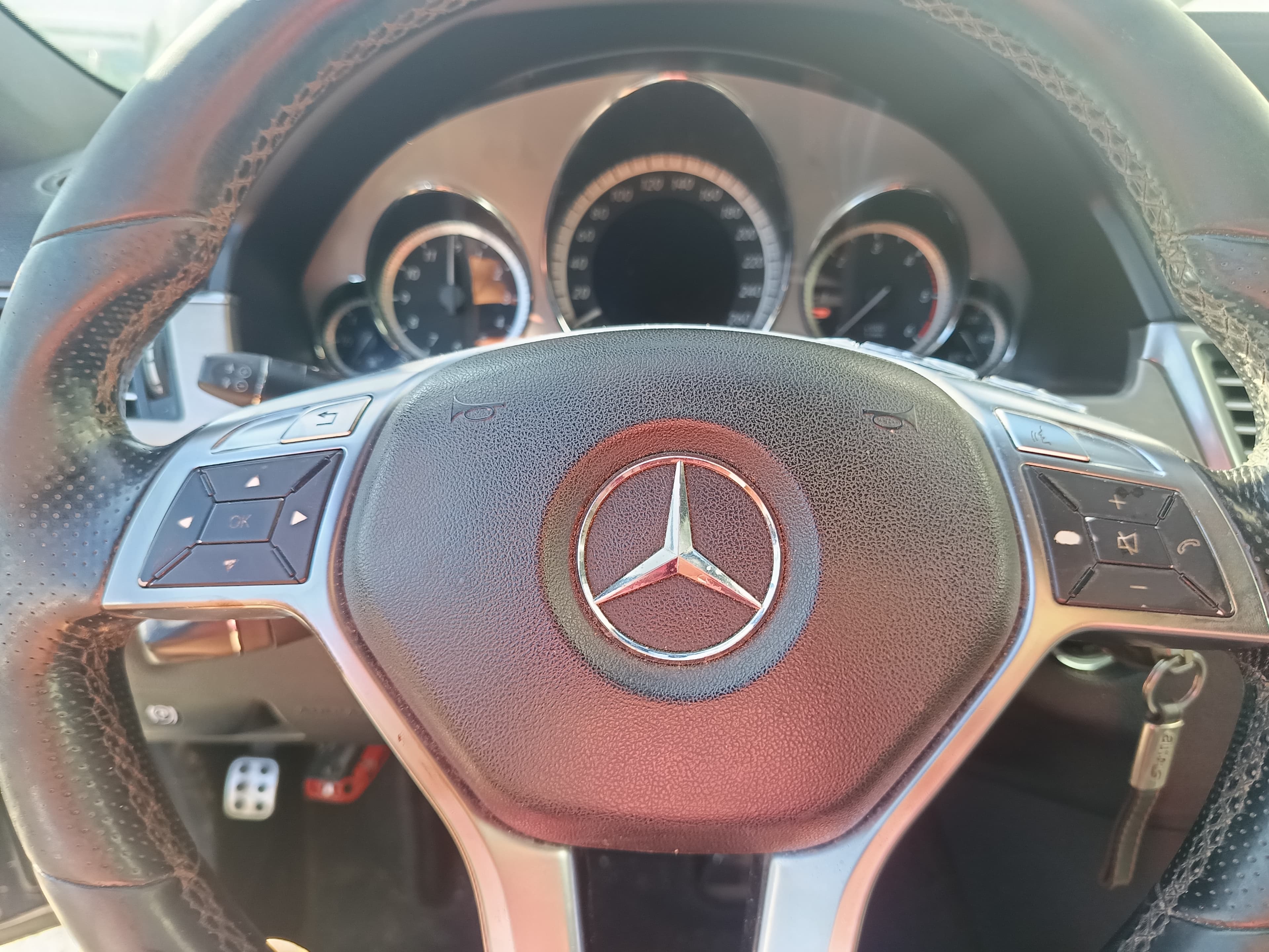 Mercedes-Benz E250 · Ano 2011 — imagem 38