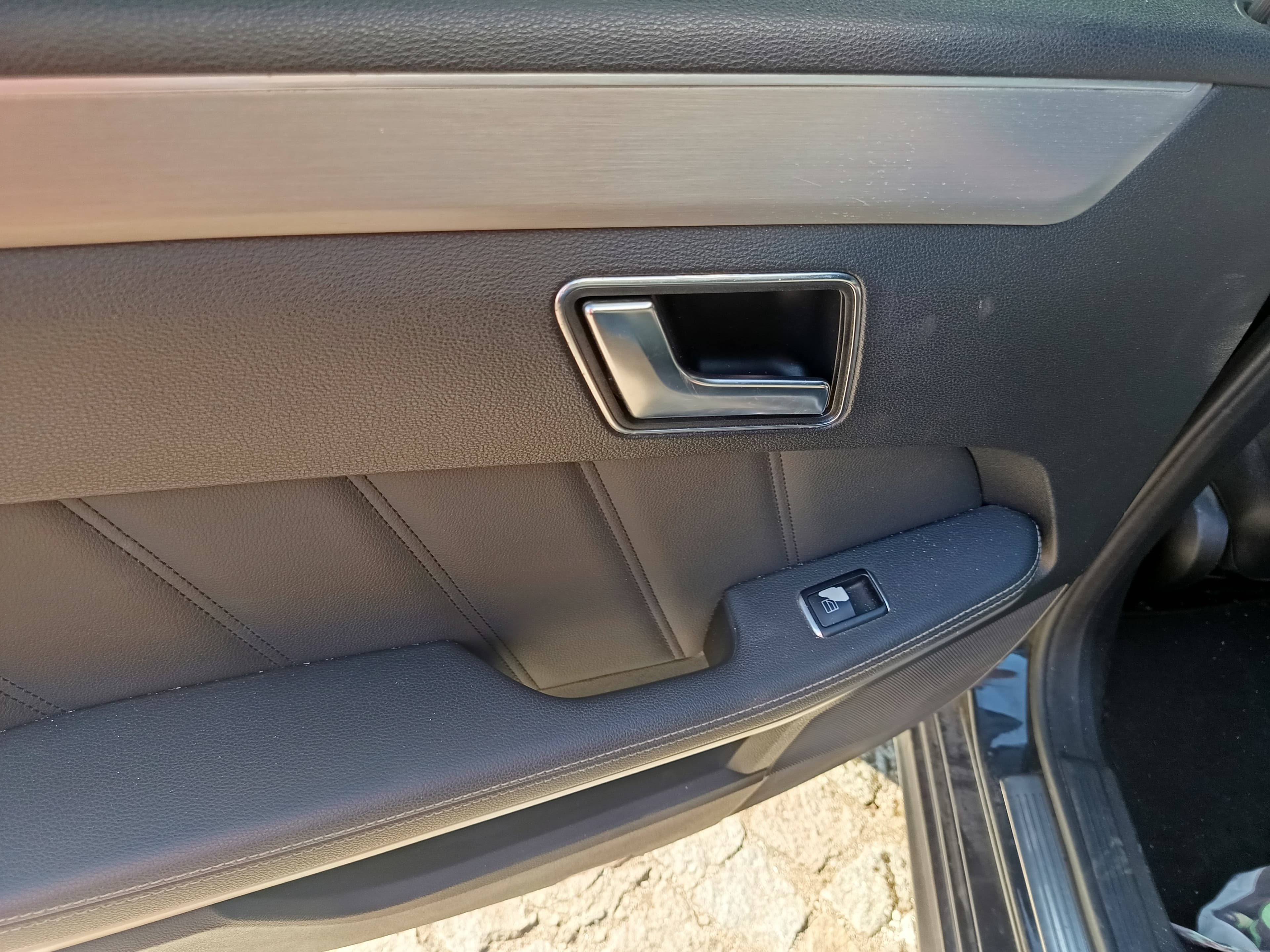 Mercedes-Benz E250 · Ano 2011 — imagem 29