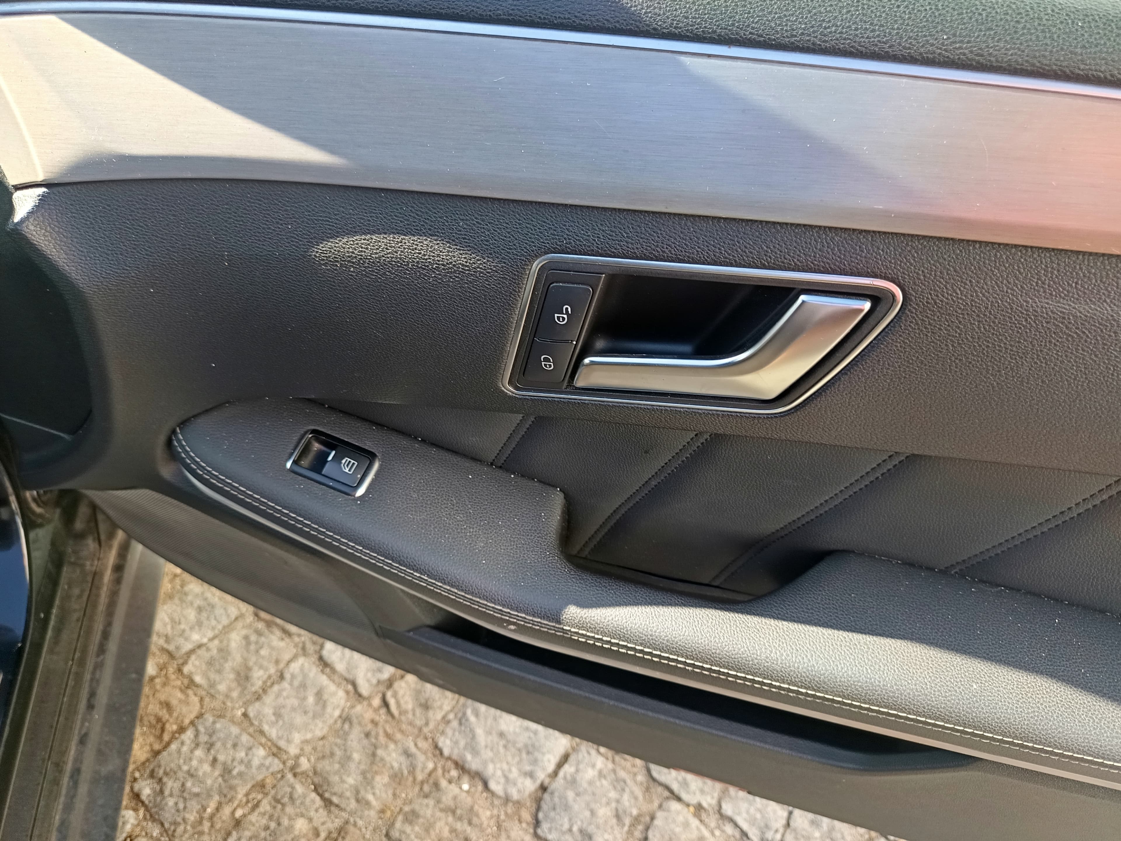 Mercedes-Benz E250 · Ano 2011 — imagem 25