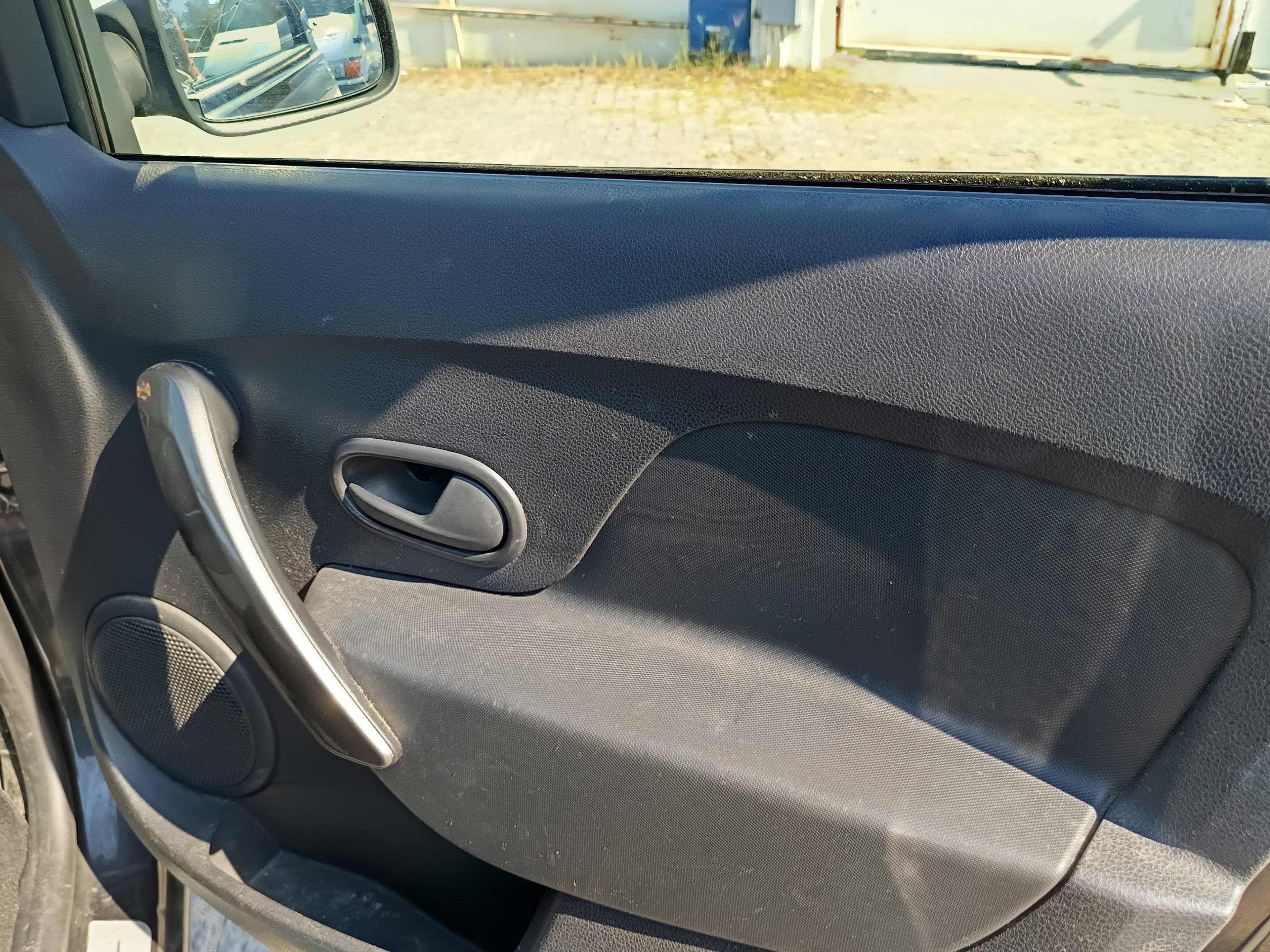 Dacia Sandero · Ano 2013 — image 35