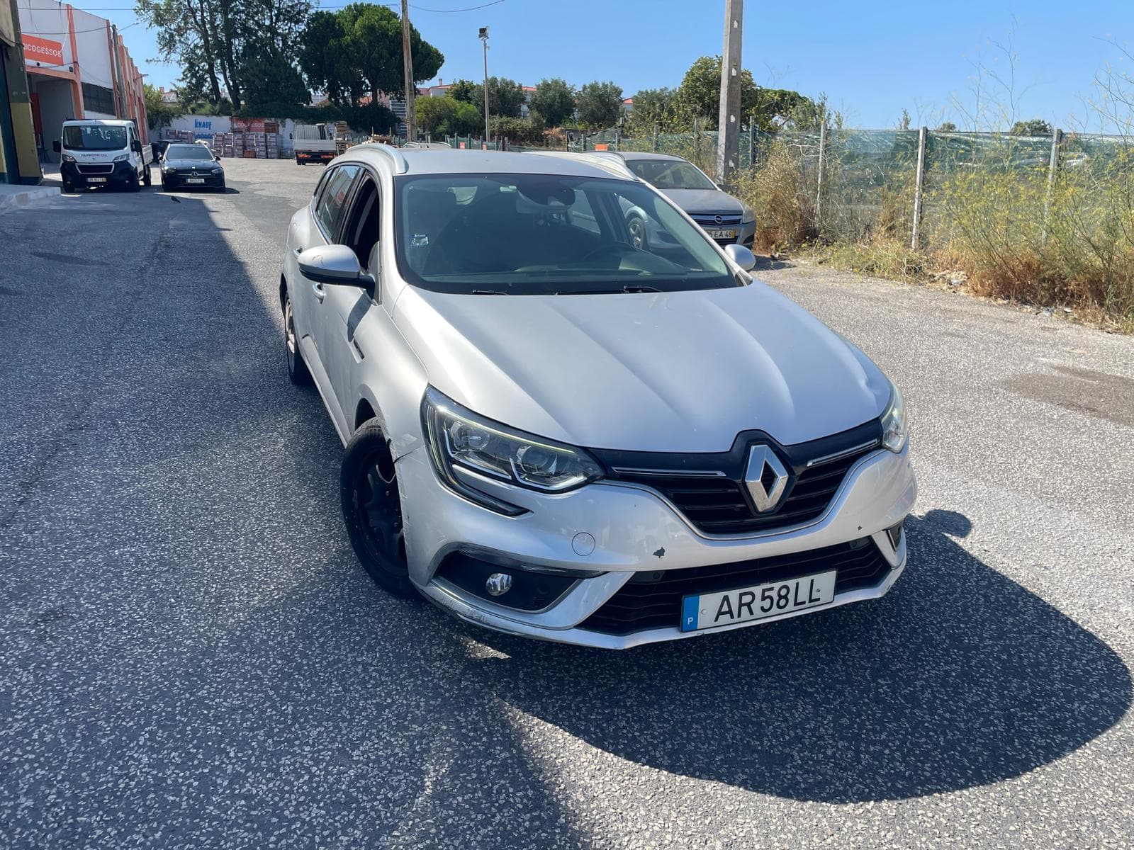 Renault Mégane · Year 2019 — image 3