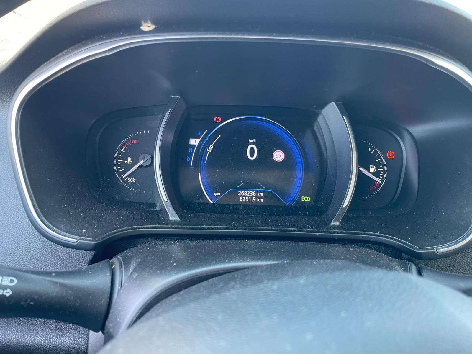Renault Mégane · Year 2019 — image 15