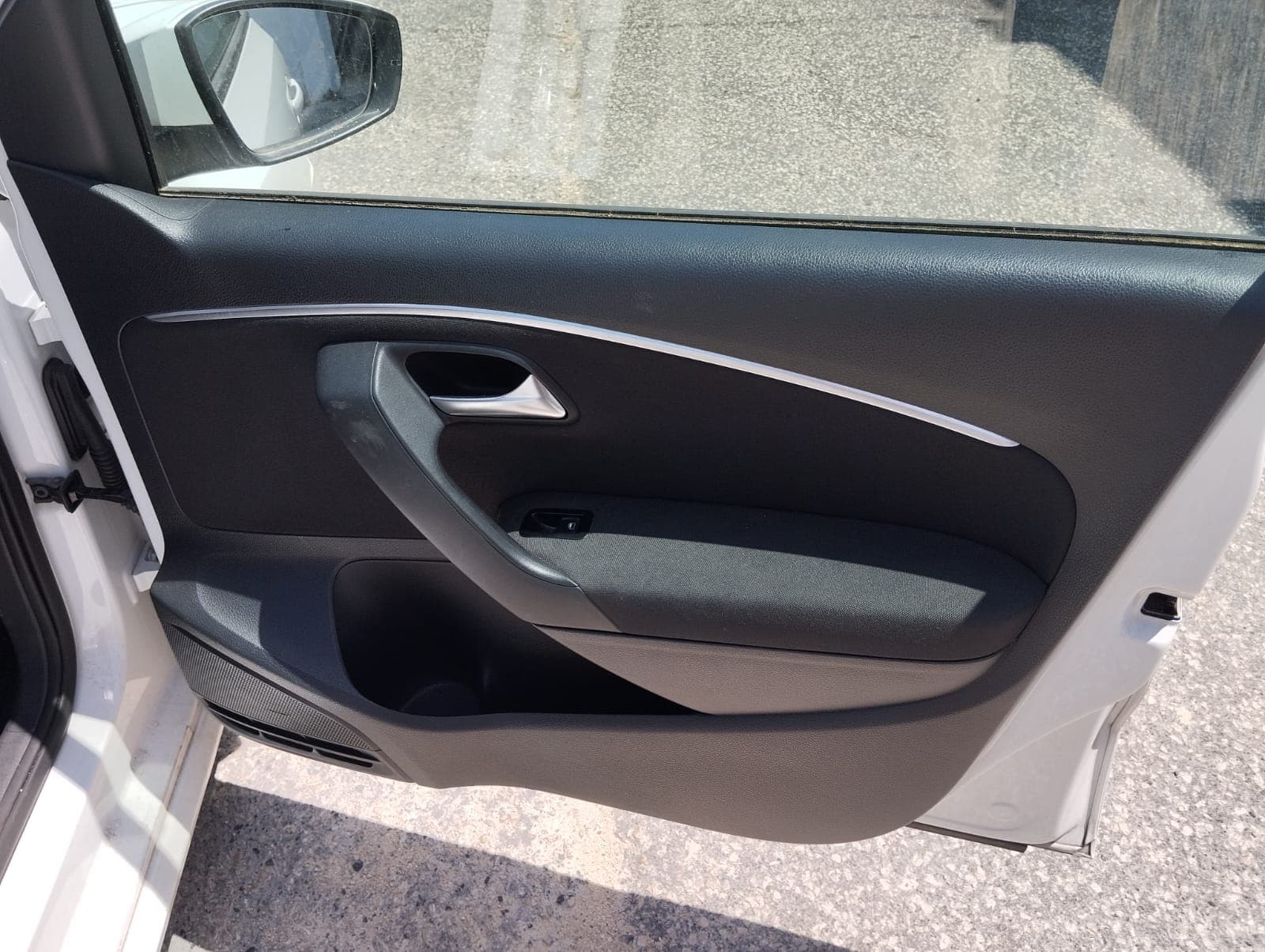 Volkswagen Polo · Ano 2017 — image 9