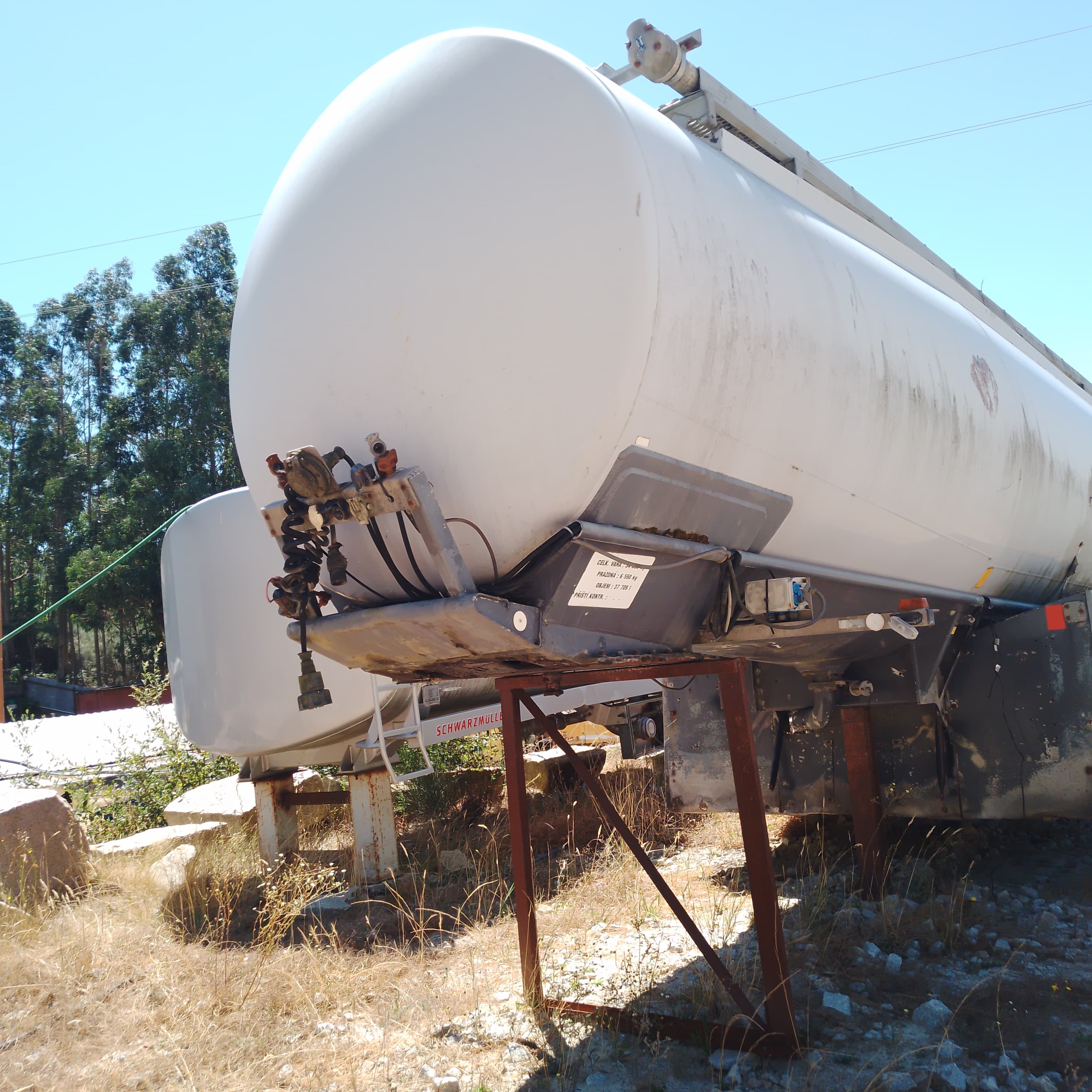 Atrelados Cisterna — imagem 2