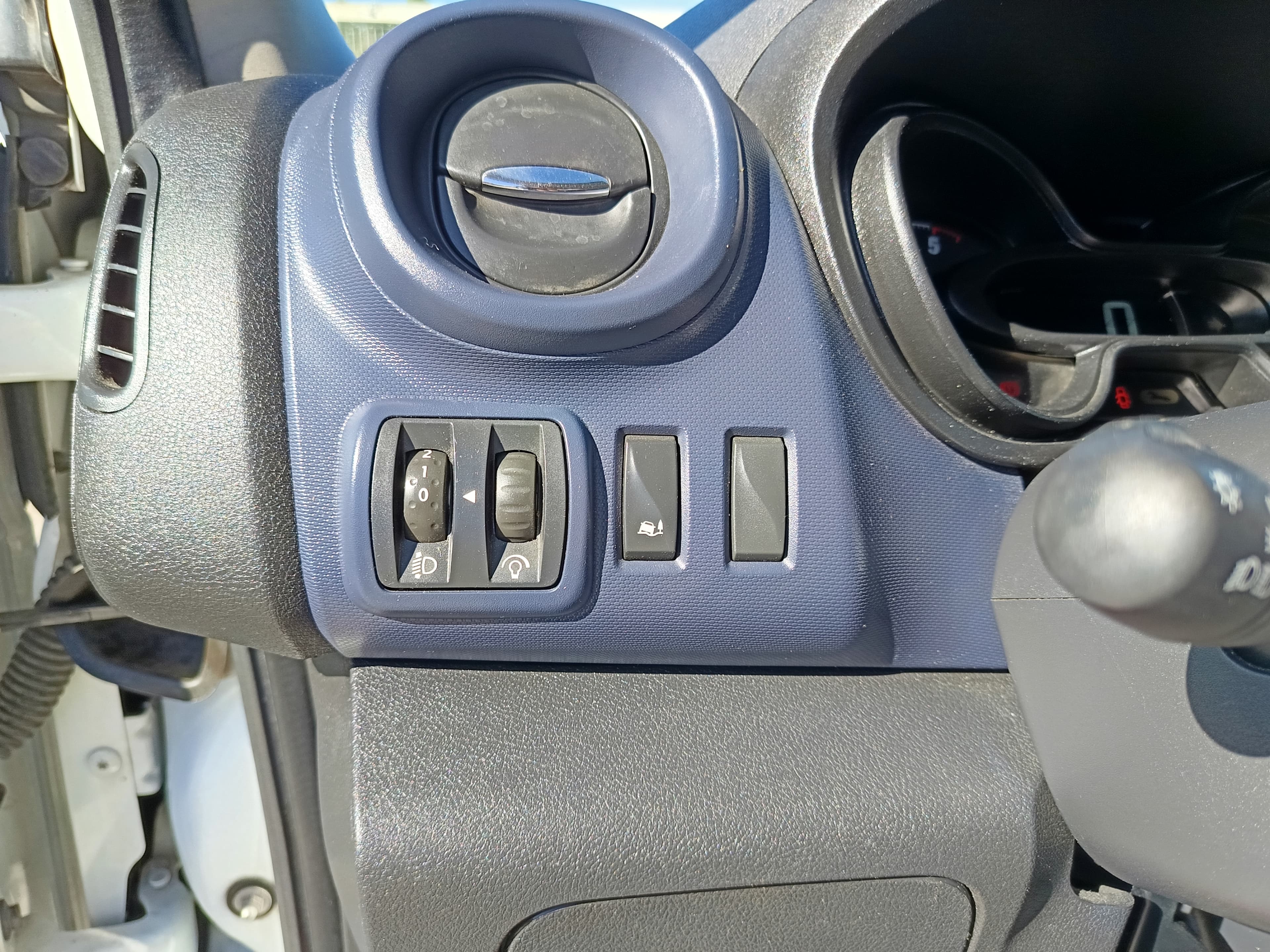 Opel Vívaro 1.6 CDTI · Ano 2017 — imagem 39