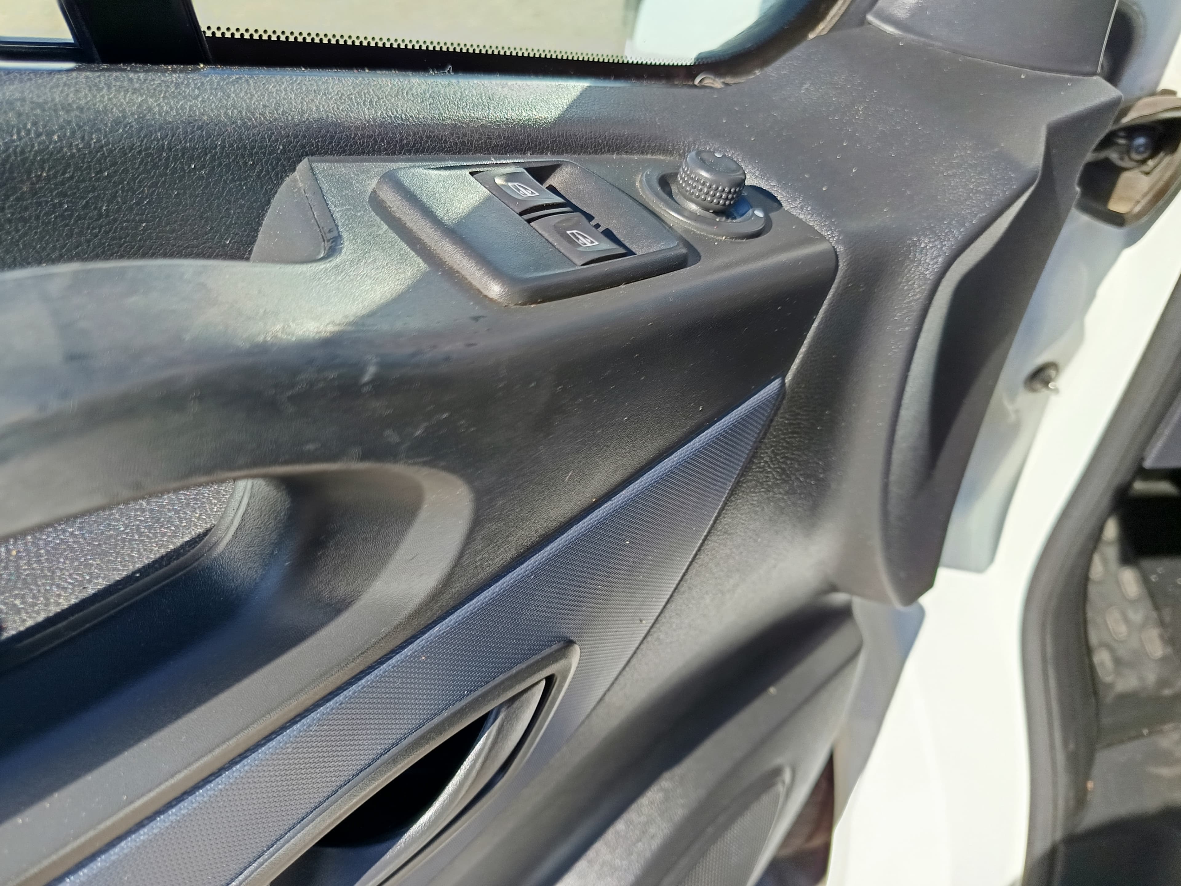 Opel Vívaro 1.6 CDTI · Ano 2017 — imagem 27