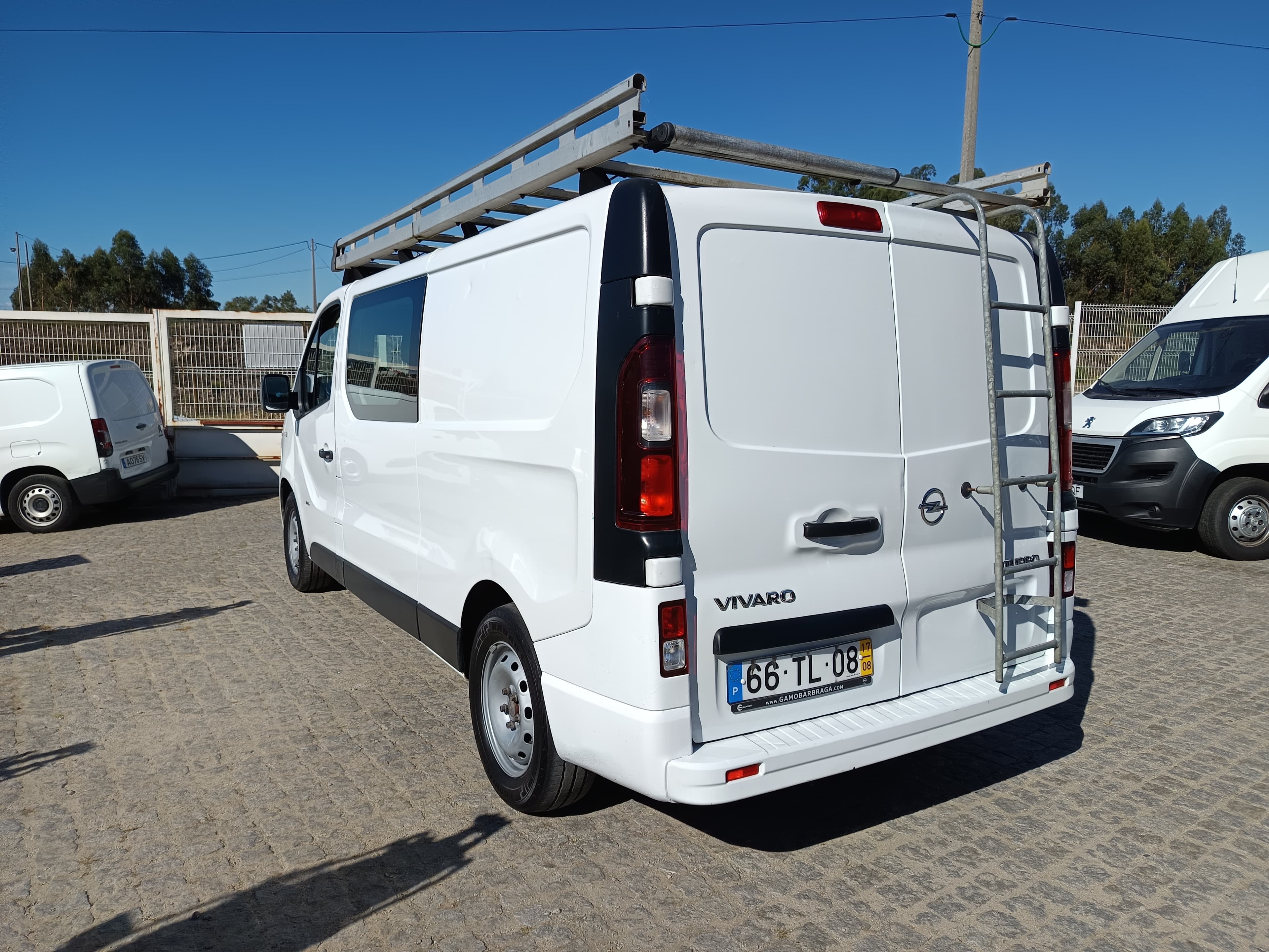 Opel Vívaro 1.6 CDTI · Ano 2017 — imagem 6