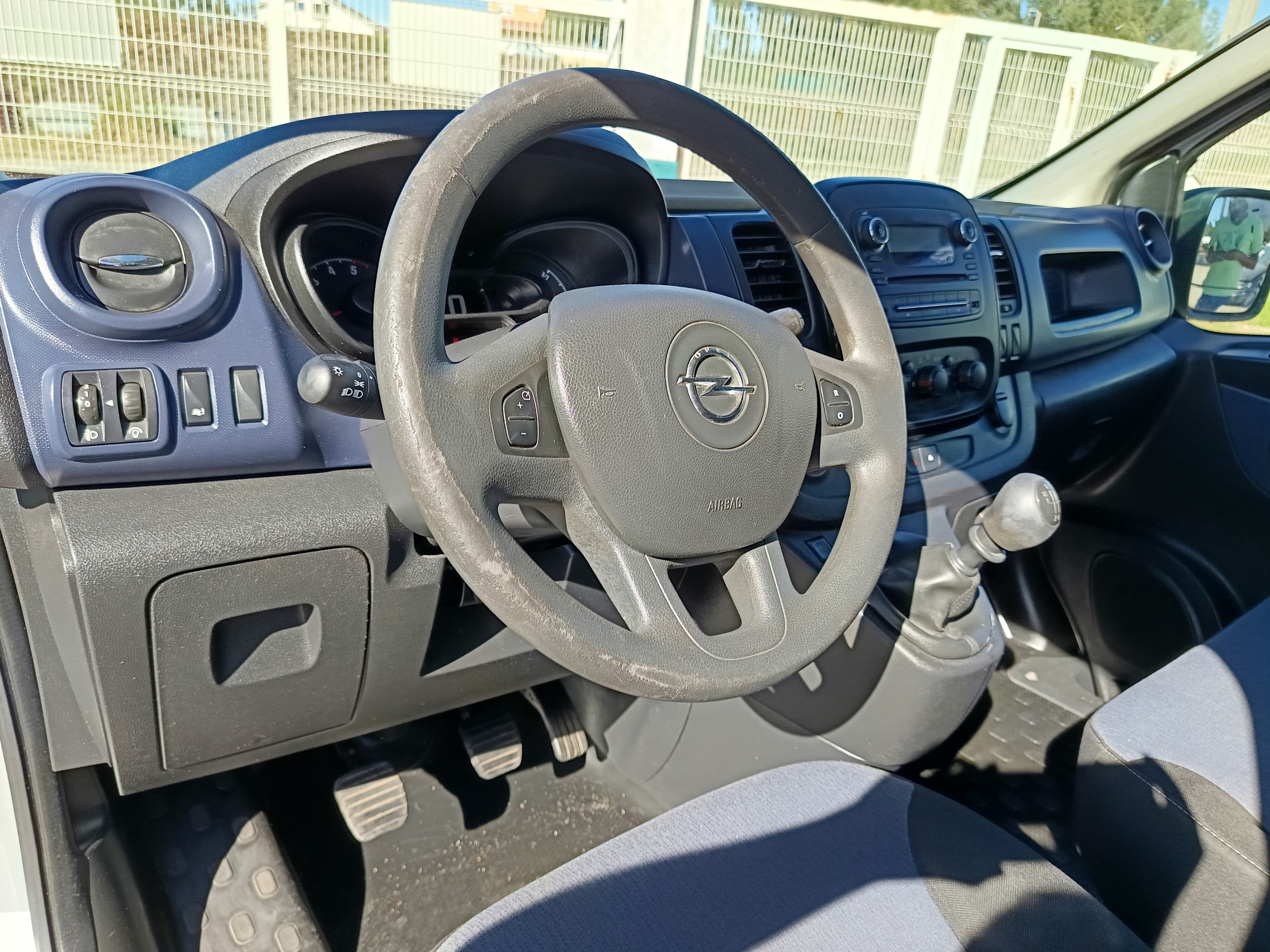 Opel Vívaro 1.6 CDTI · Ano 2017 — imagem 30