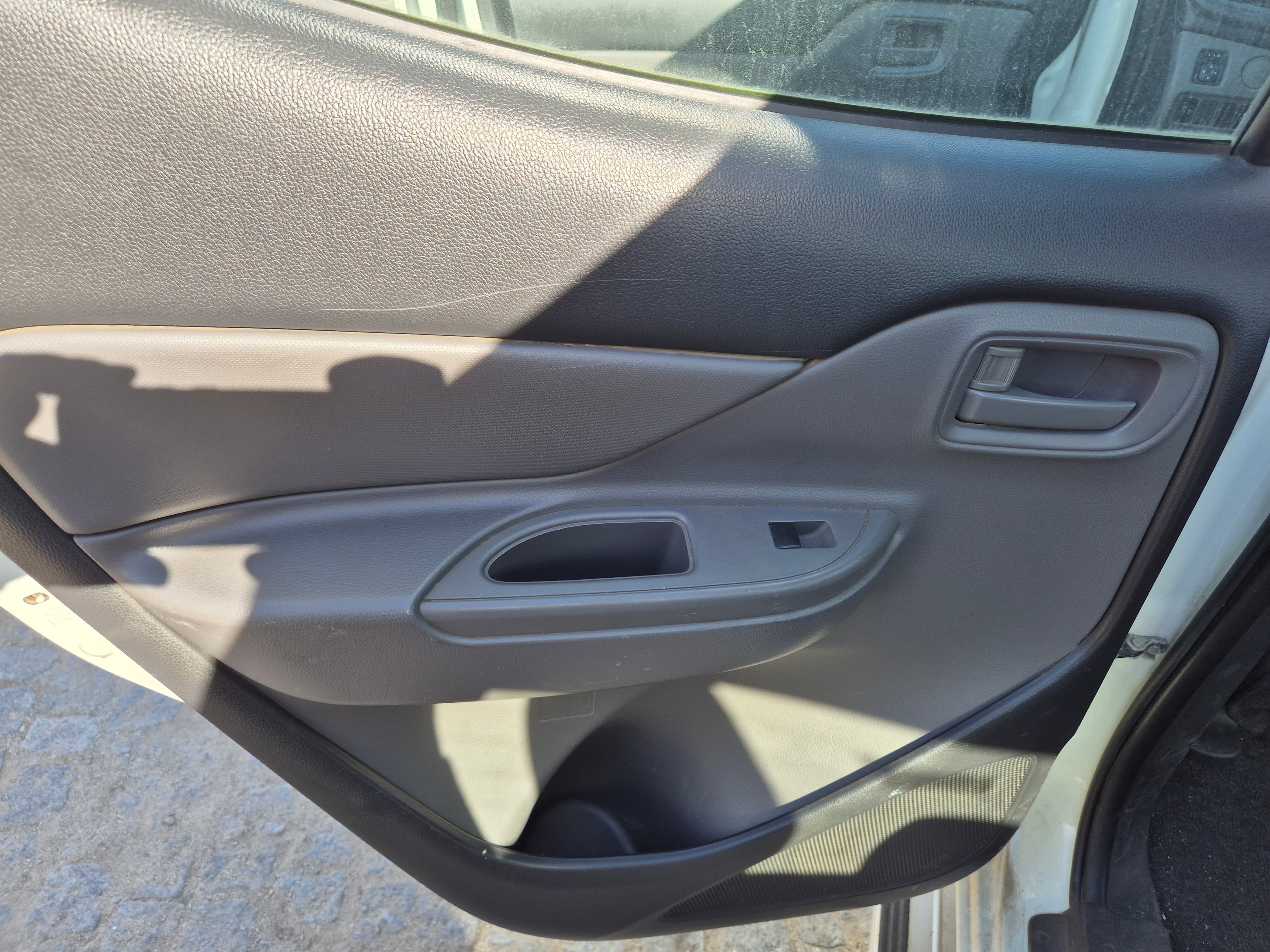 Mitsubishi L200 · Ano 2020 — imagem 21