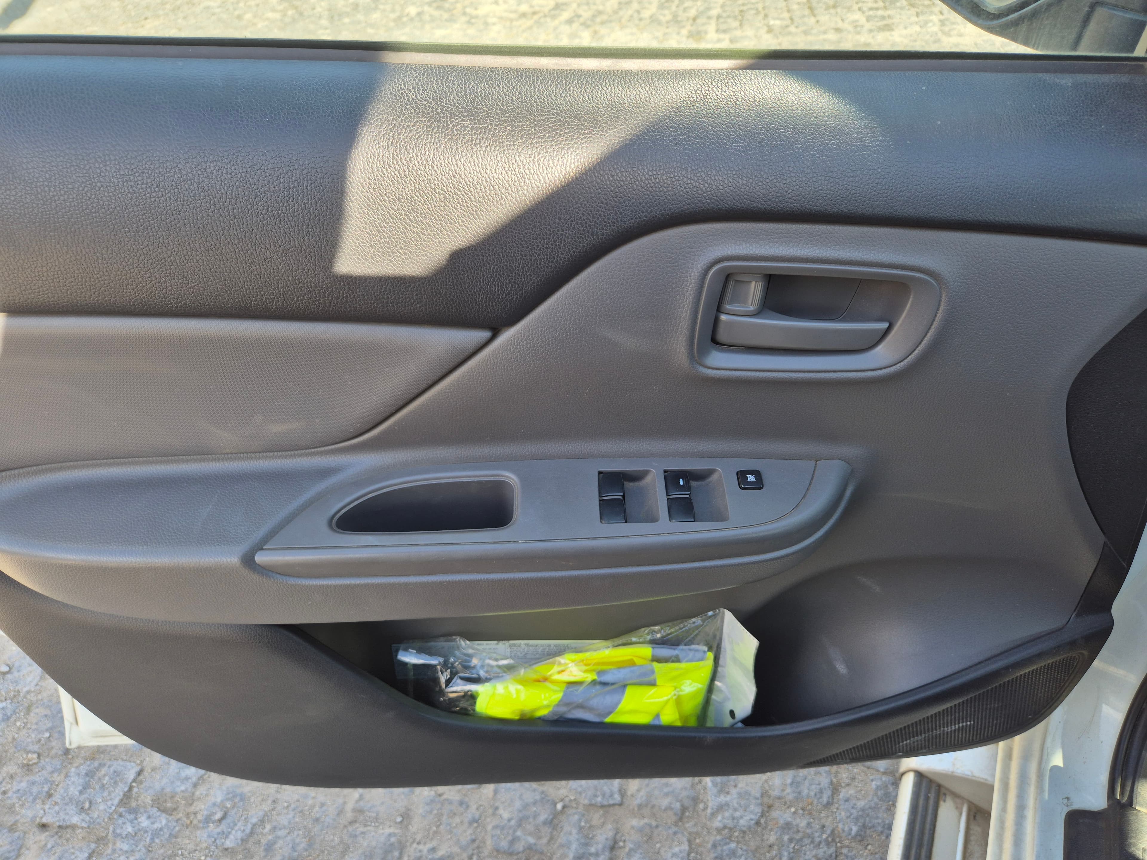 Mitsubishi L200 · Ano 2020 — imagem 24
