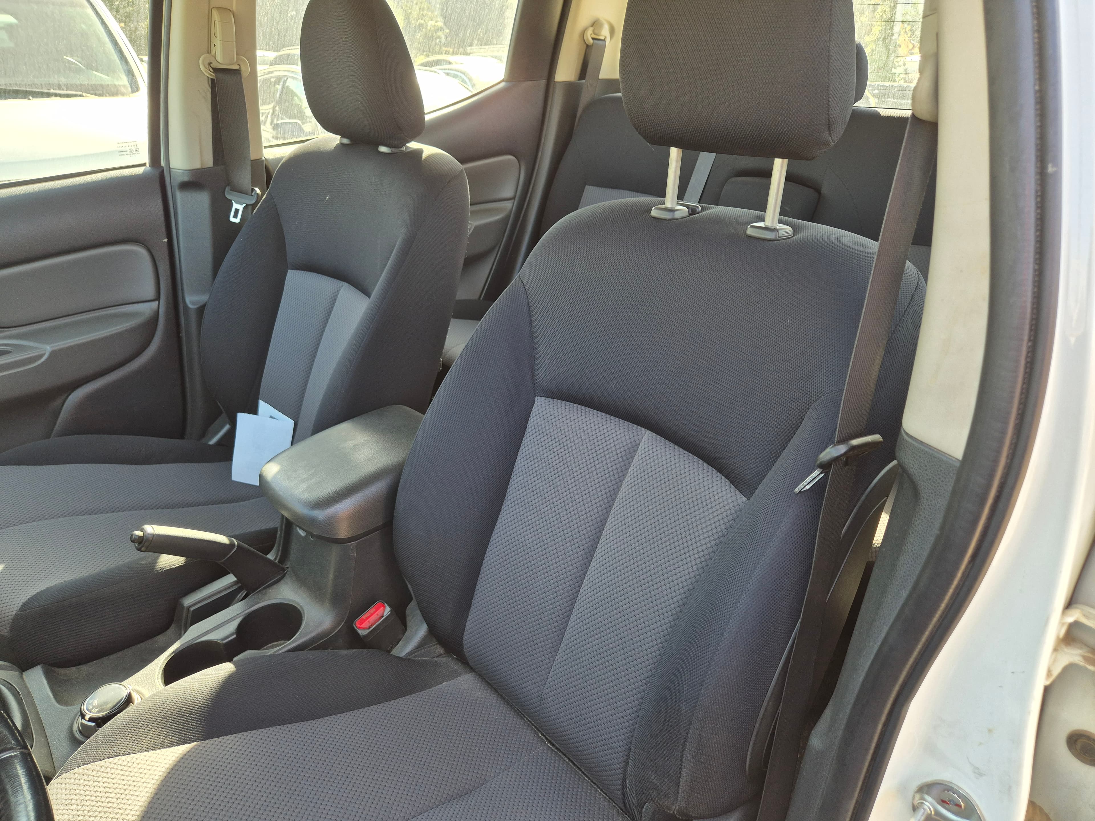 Mitsubishi L200 · Ano 2020 — imagem 25