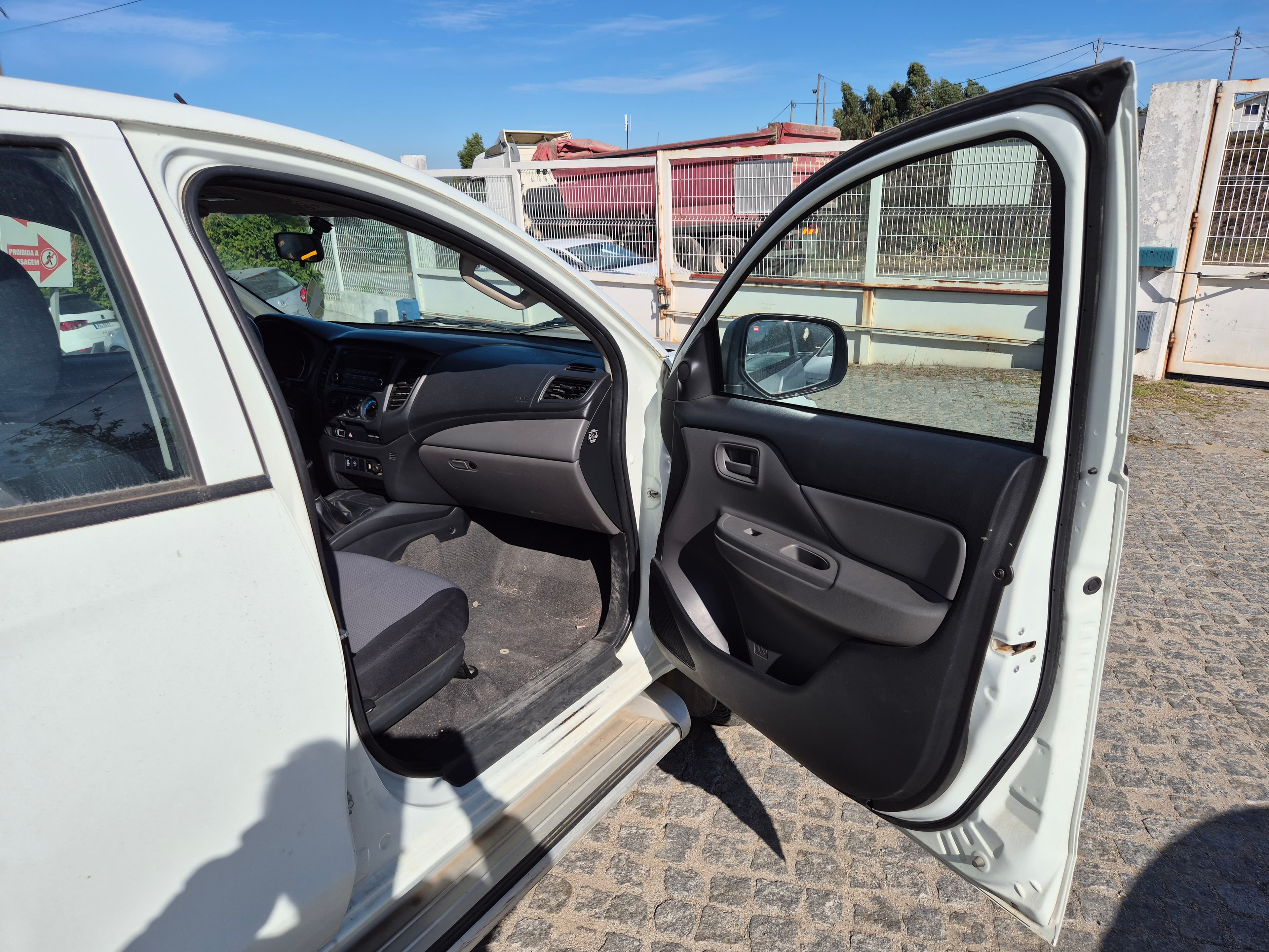Mitsubishi L200 · Ano 2020 — imagem 12